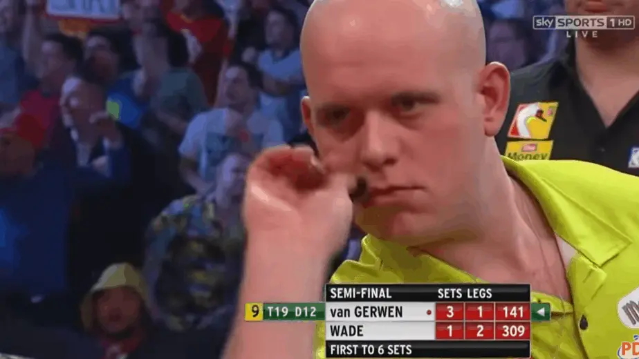 VIDEO: Bijna dubbele negendarter Van Gerwen verkozen tot meest iconische moment in PDC-historie