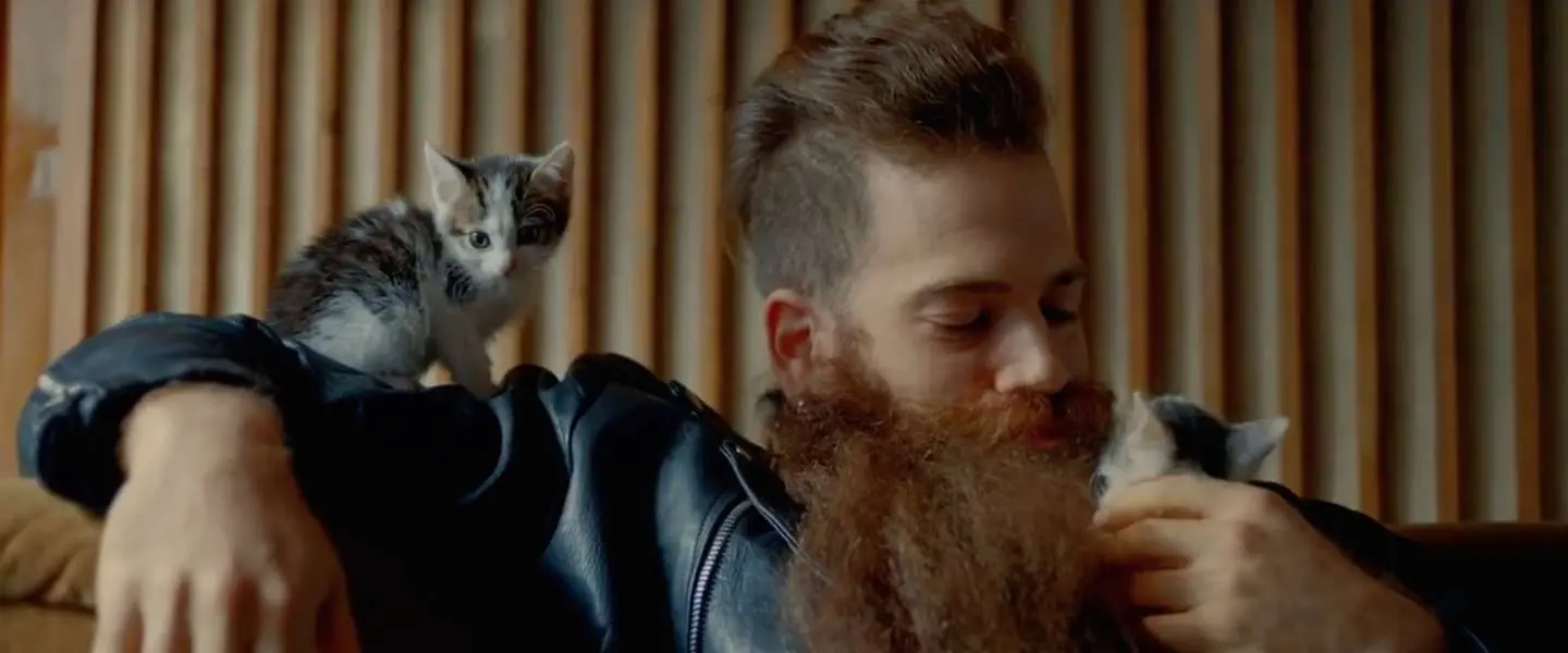 axe commercial 1