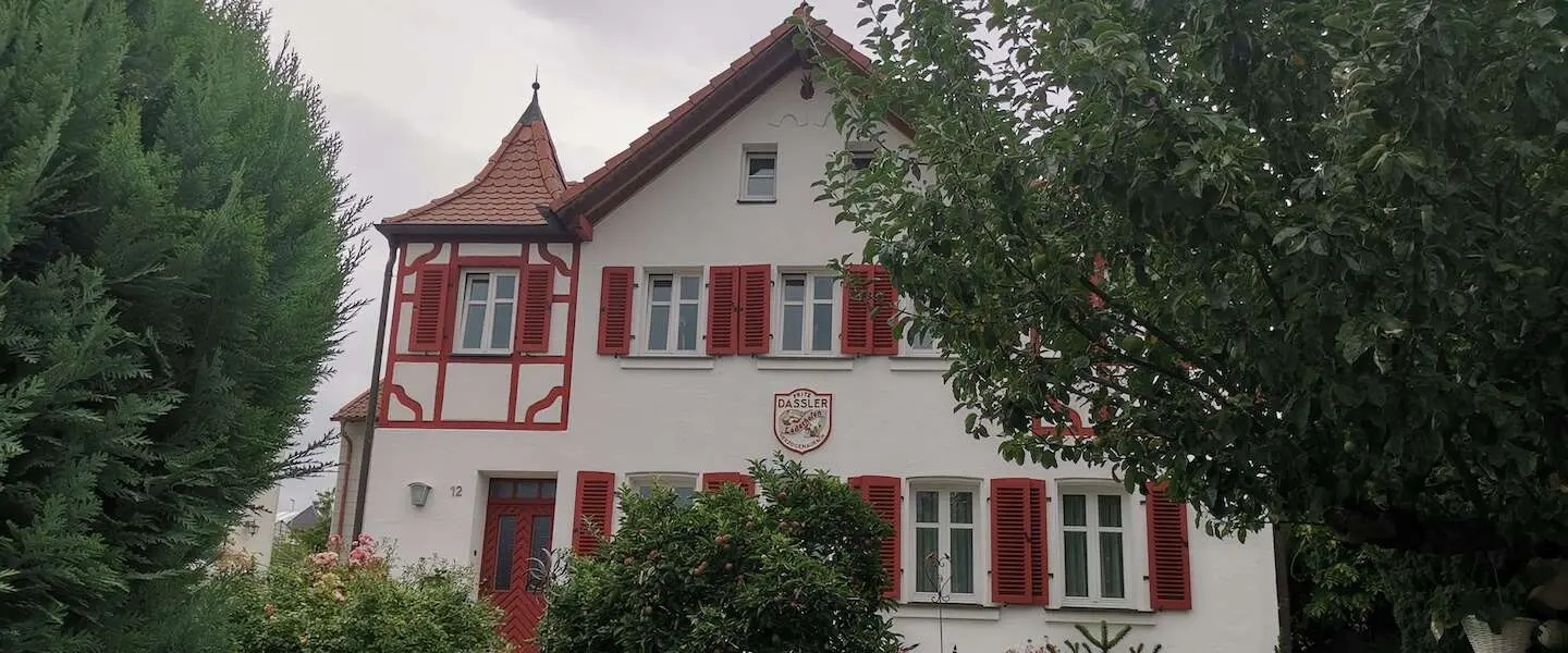 dassler header