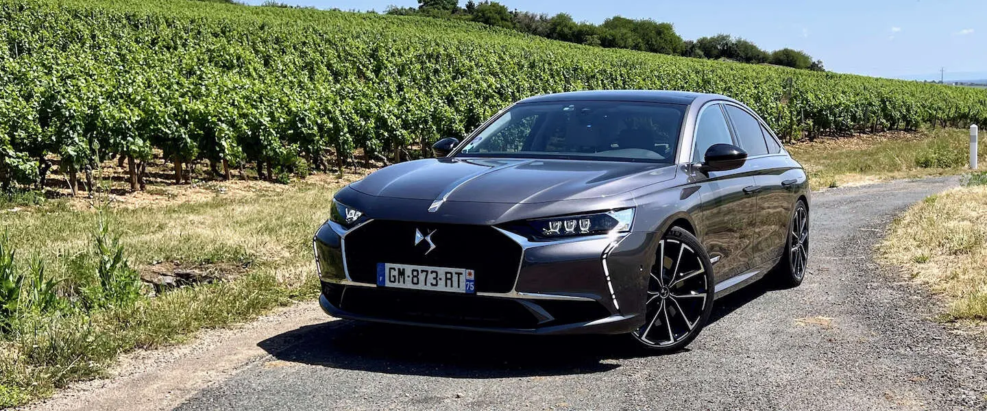 The Art of Travel: Roadtrip met een DS 9 Esprit door de Beaujolais