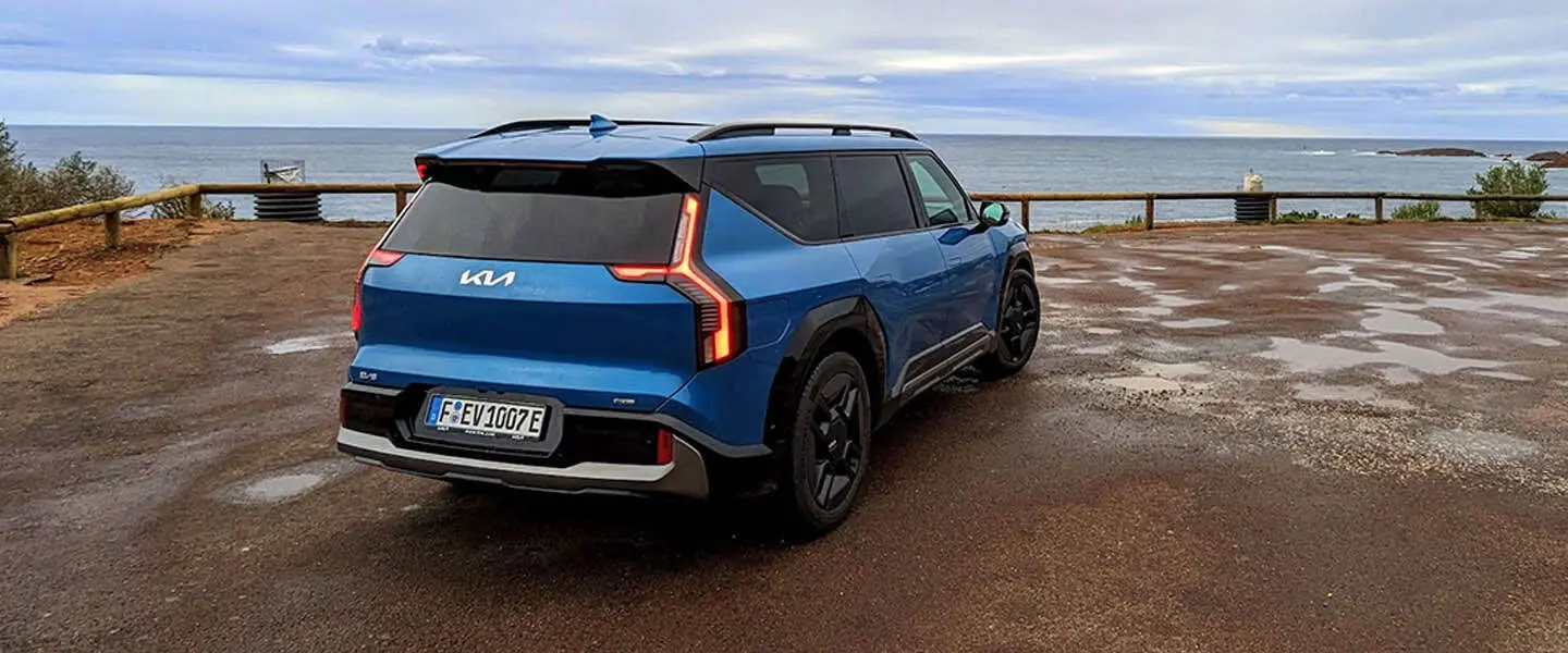 kia ev9 saint tropez