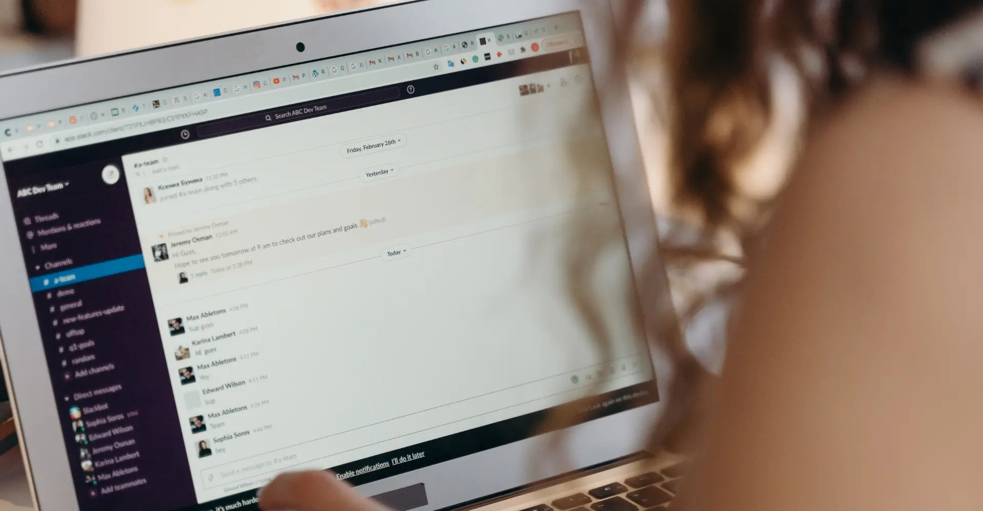 Zoeken in Slack wordt eindelijk beter door AI-Slackbot