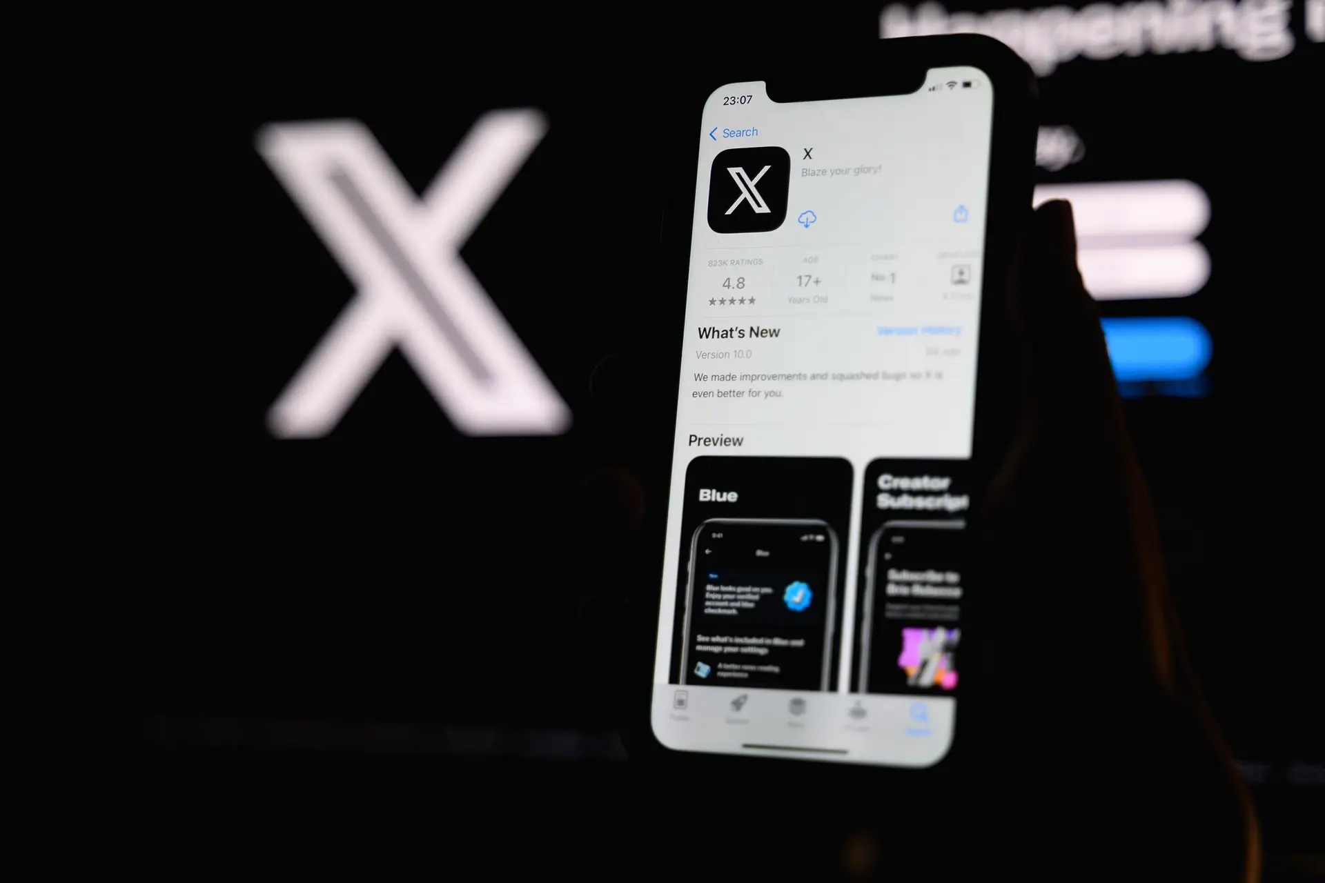 Musk chanteert adverteerders terug naar X
