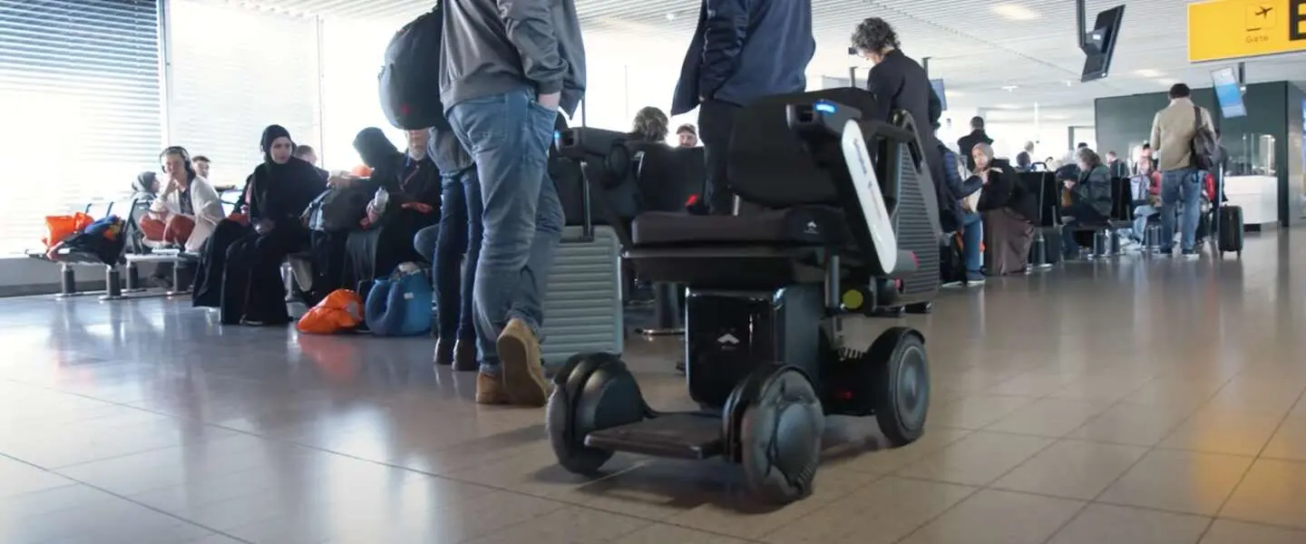 zelfrijdenderolstoel schiphol