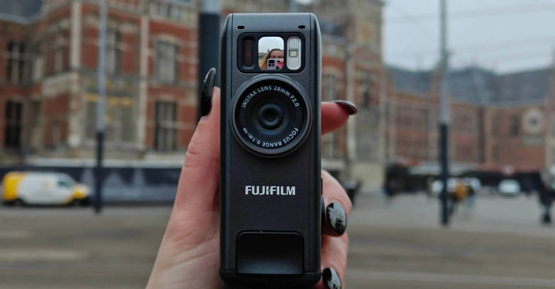 INSTAX mini evo cinema