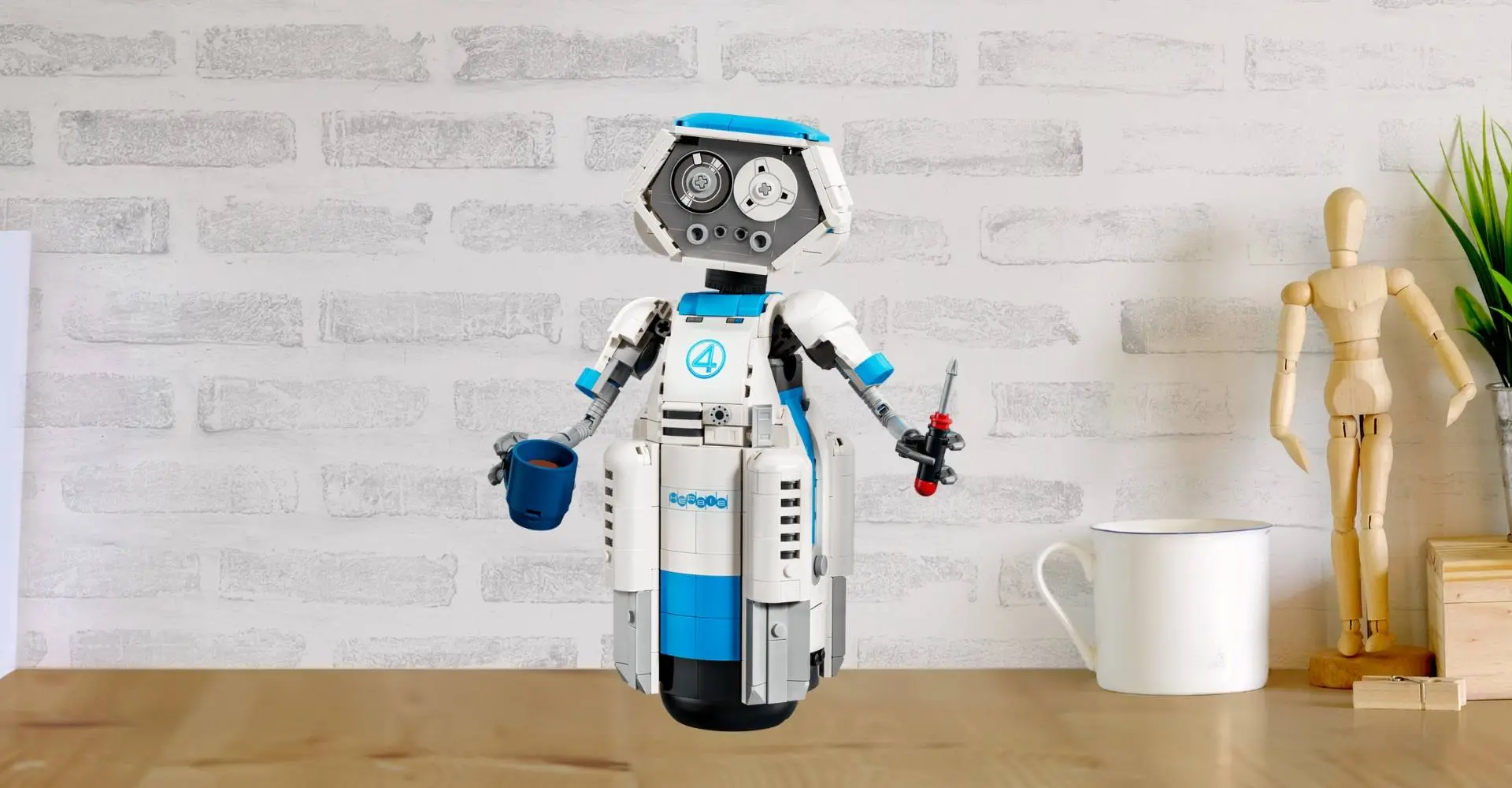 LEGO heeft er een schattig robotje bij: H.E.R.B.I.E.