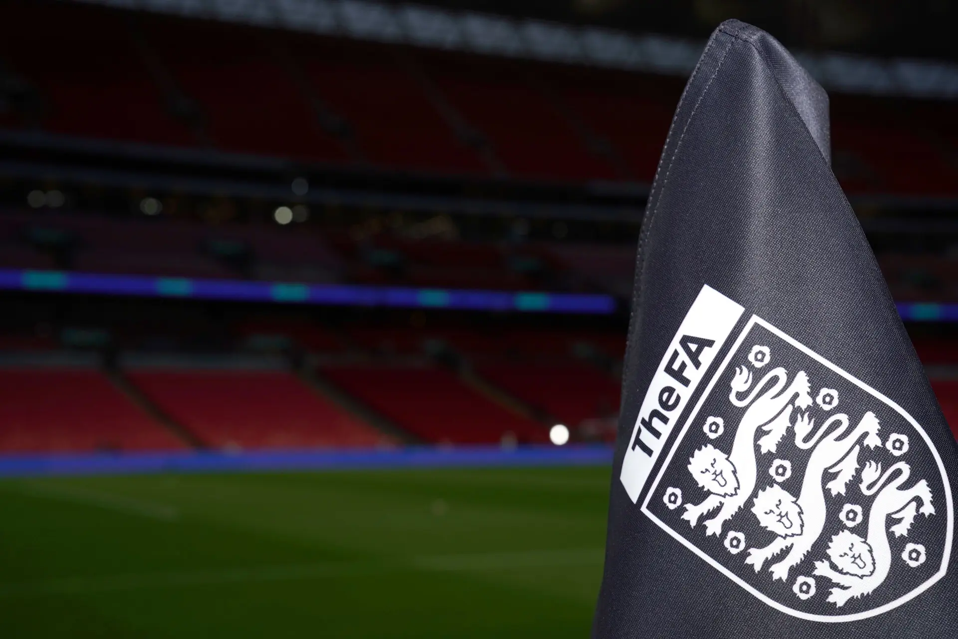 Premier League-ster aangeklaagd voor matchfixing, tien jaar schorsing loert