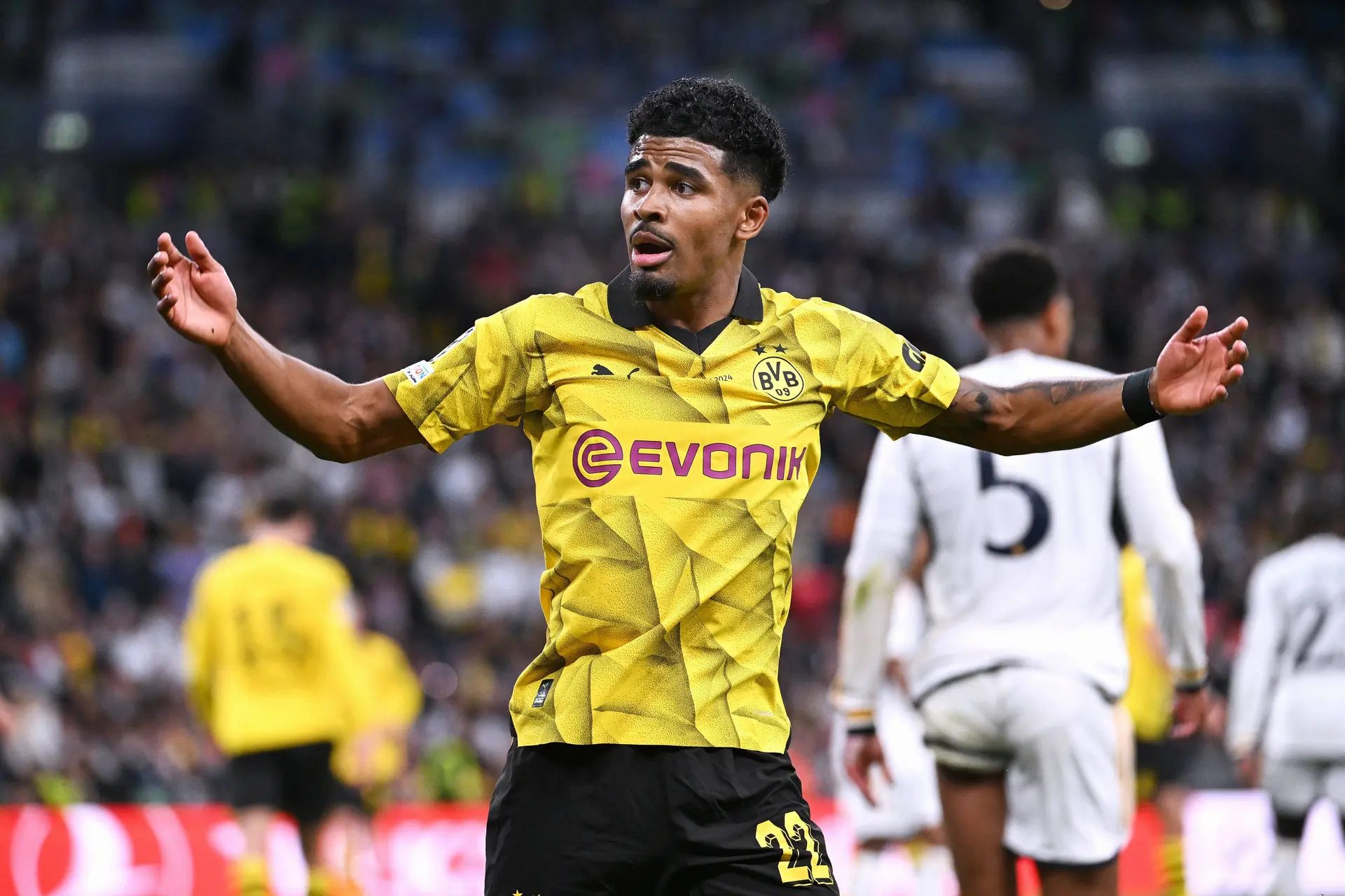 Ian Maatsen opgenomen in Champions League elftal van het jaar