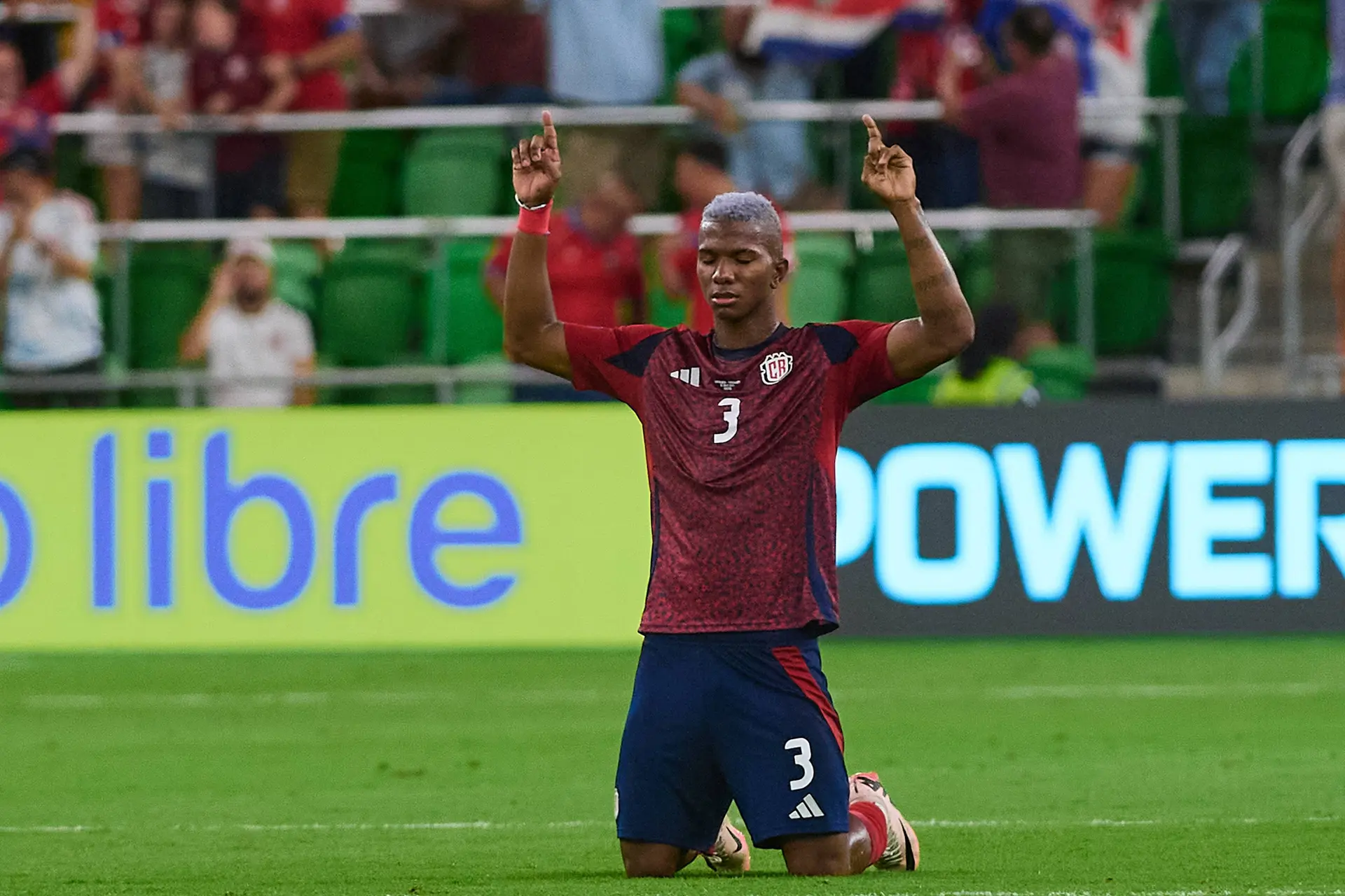 Feyenoord maakt werk van Copa América-talent, bod Brighton valt tegen