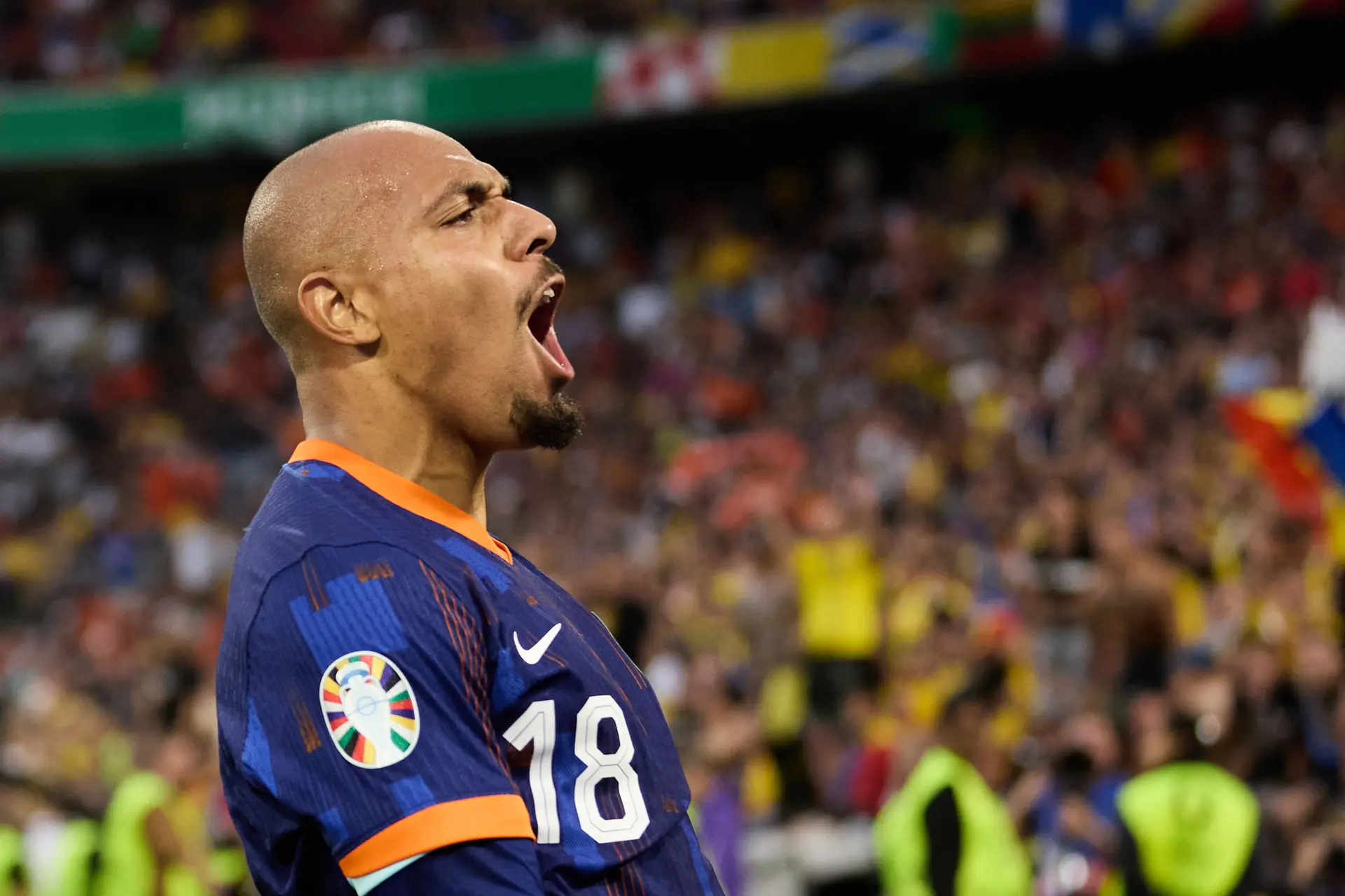 Opstelling Oranje: Bergwijn uit de basis gespeeld door Malen