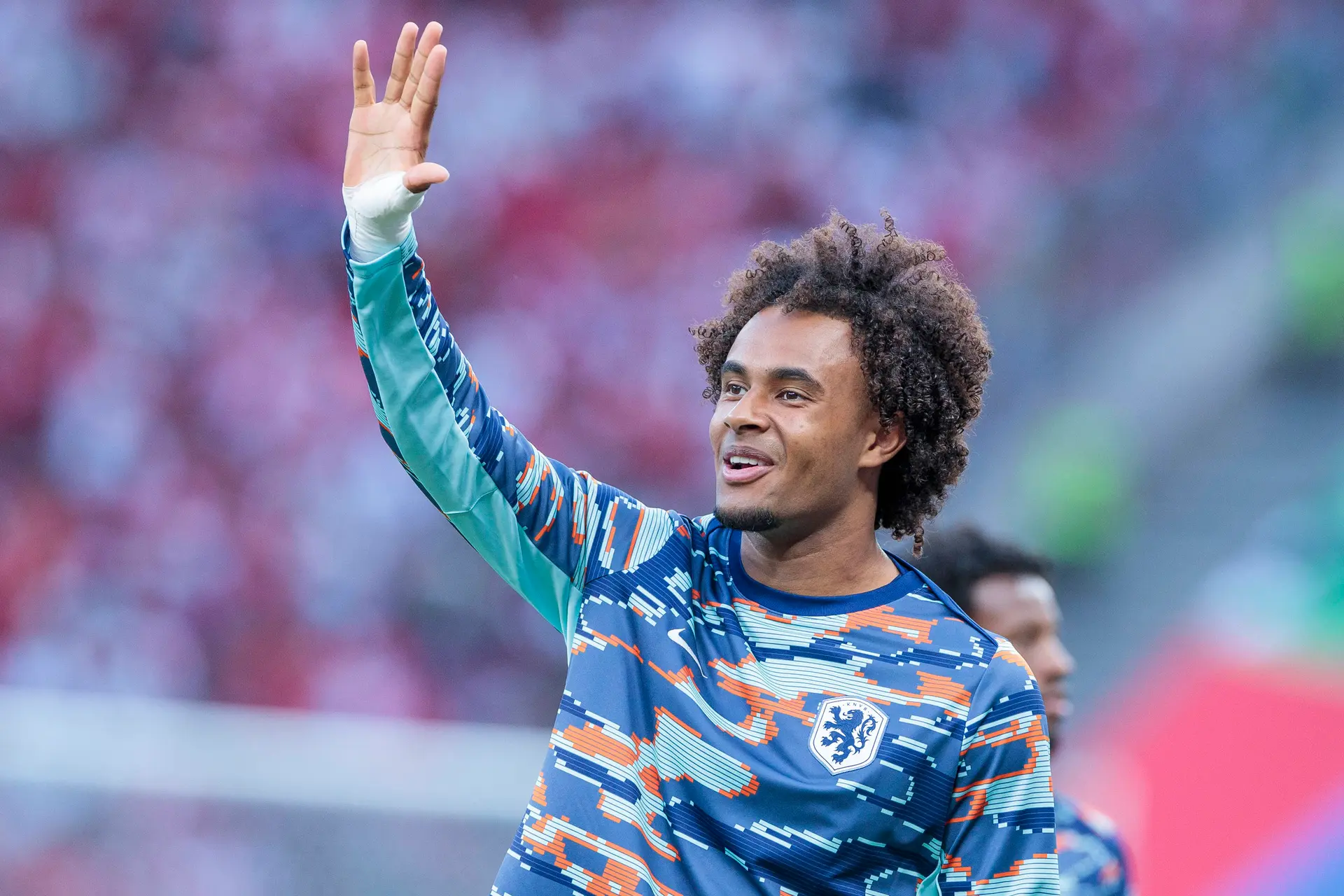 In kannen en kruiken: Zirkzee vertrekt naar Manchester United voor ruim 40 miljoen euro