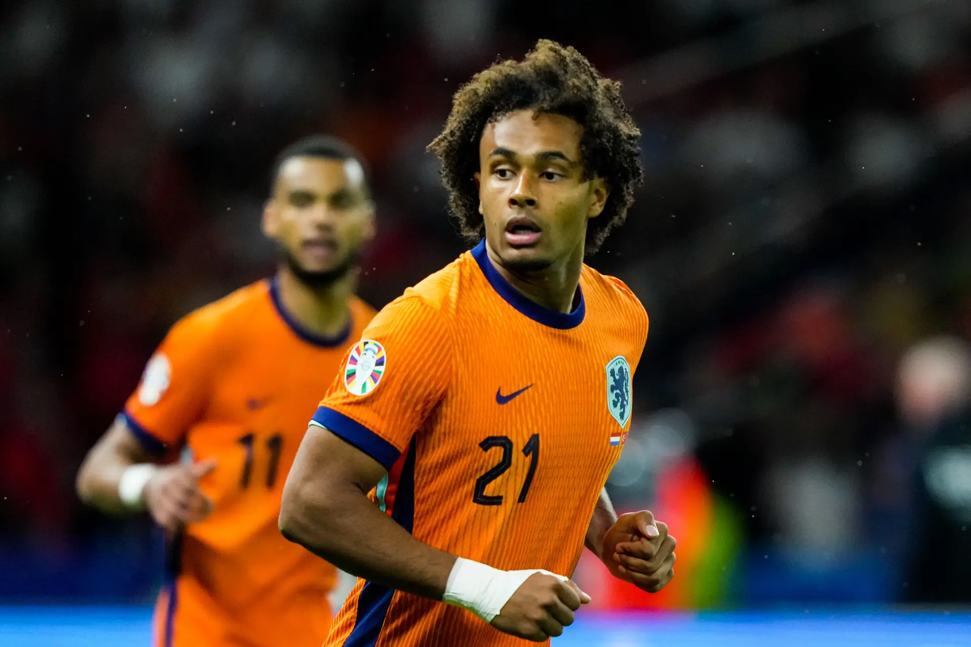 Ten Hag troeft AC Milan af en haalt Zirkzee naar Manchester