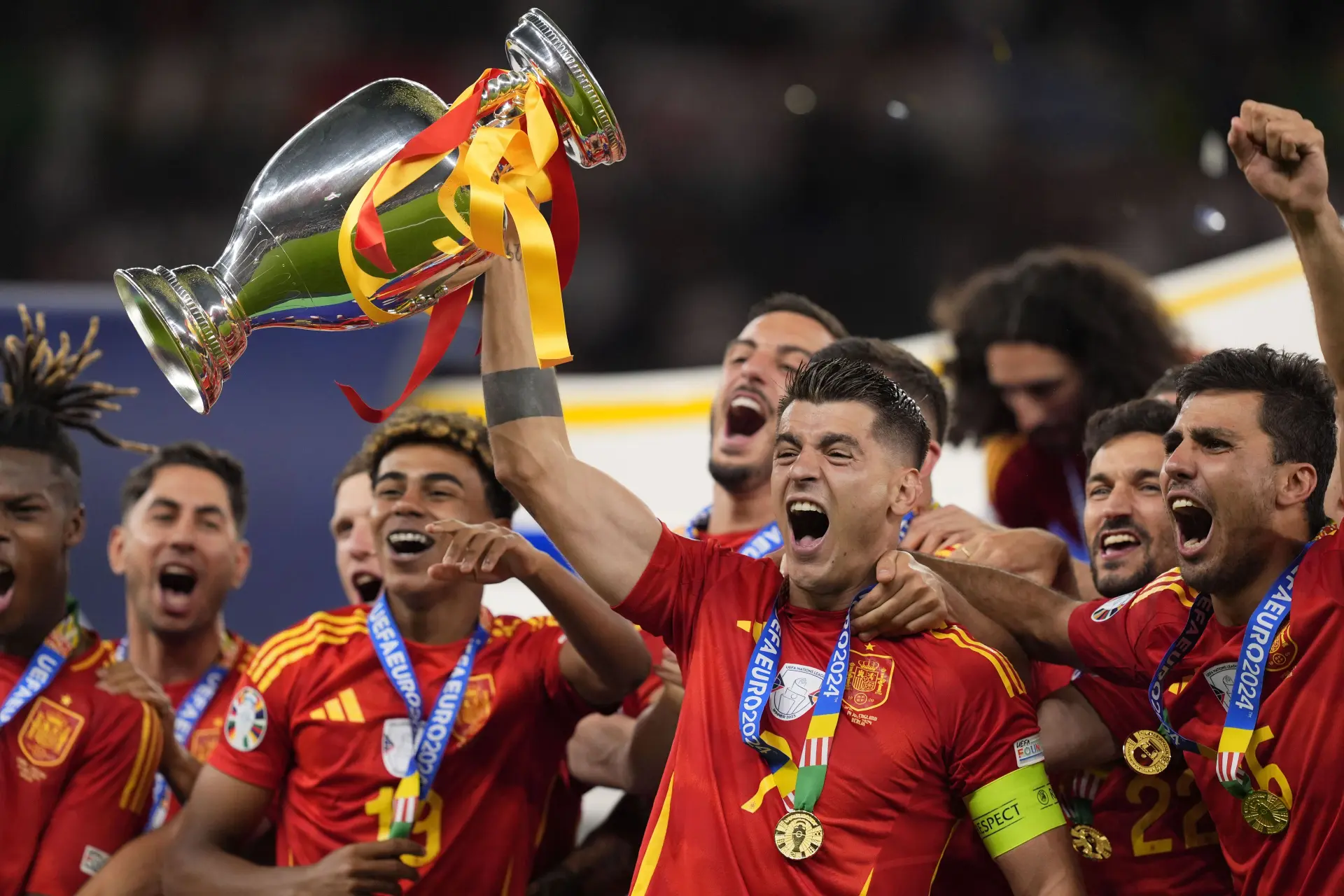 Spanje wint EK na 2-1 zege op Engeland