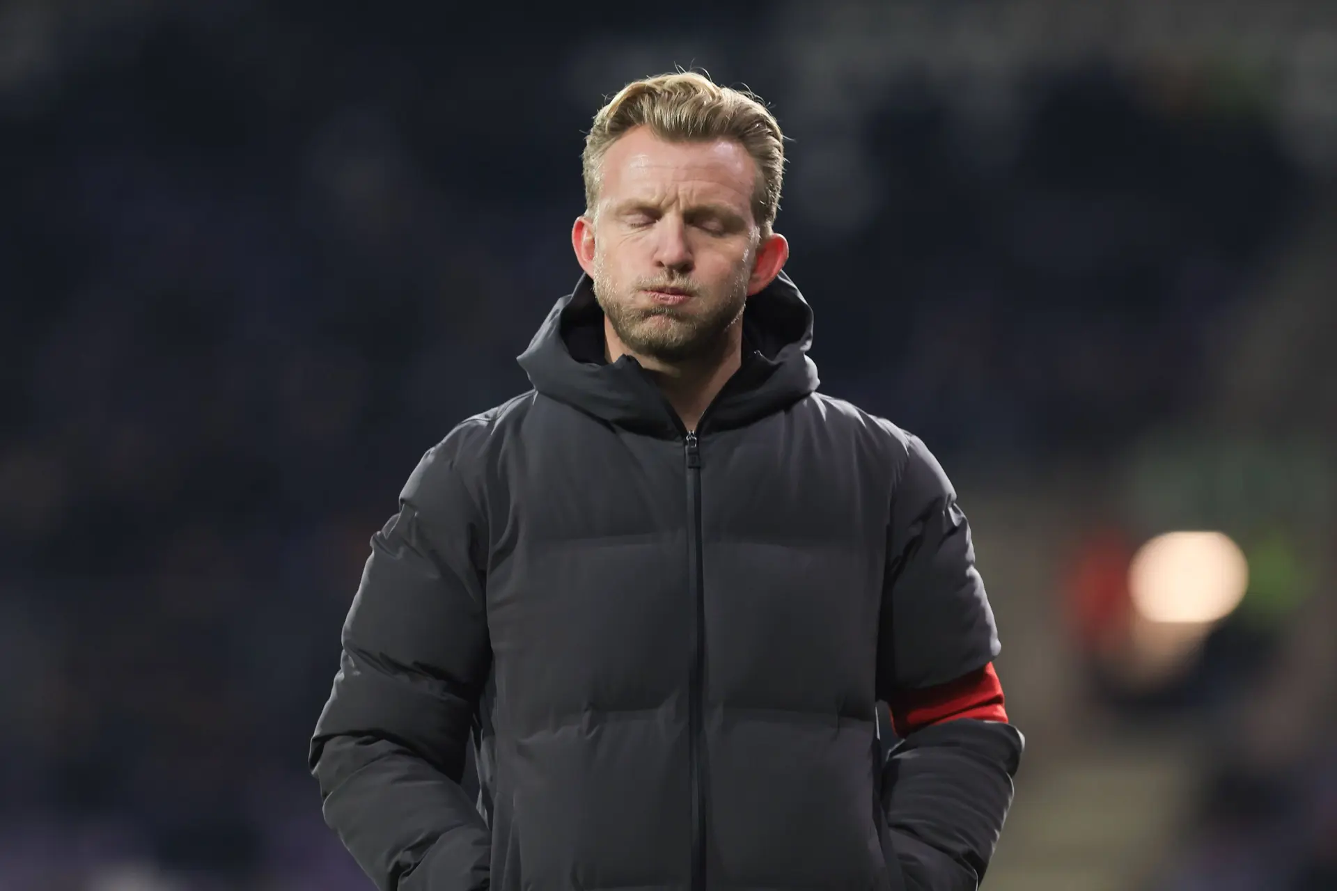 Kuijt verliest wéér en is verbijsterd over VAR: 'Het is onrechtvaardig'