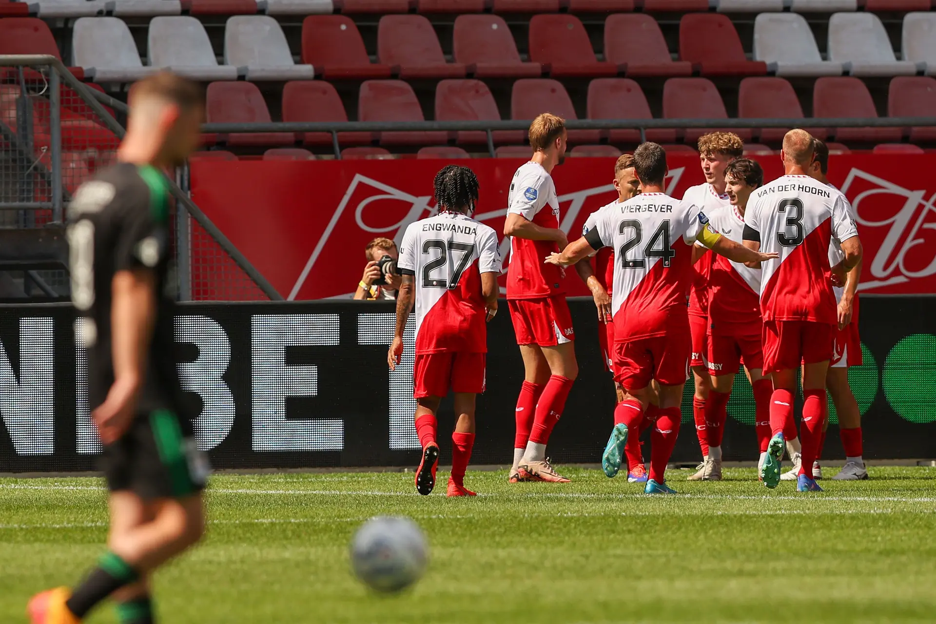 FC Utrecht houdt PEC op 1-0 afstand in corona-achtig Galgenwaard