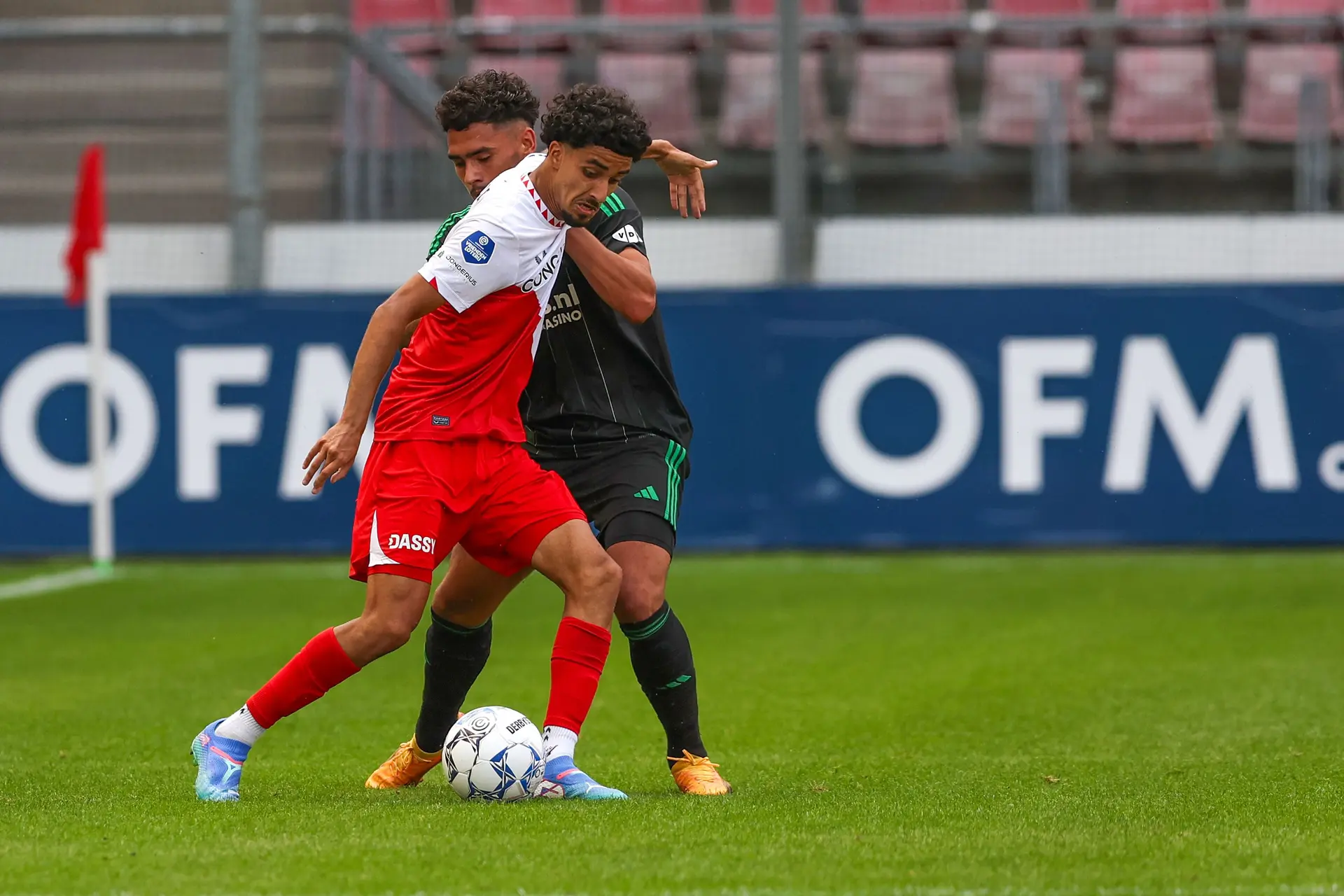 Flinke domper voor PEC: Ajax-huurling loopt zware blessure op