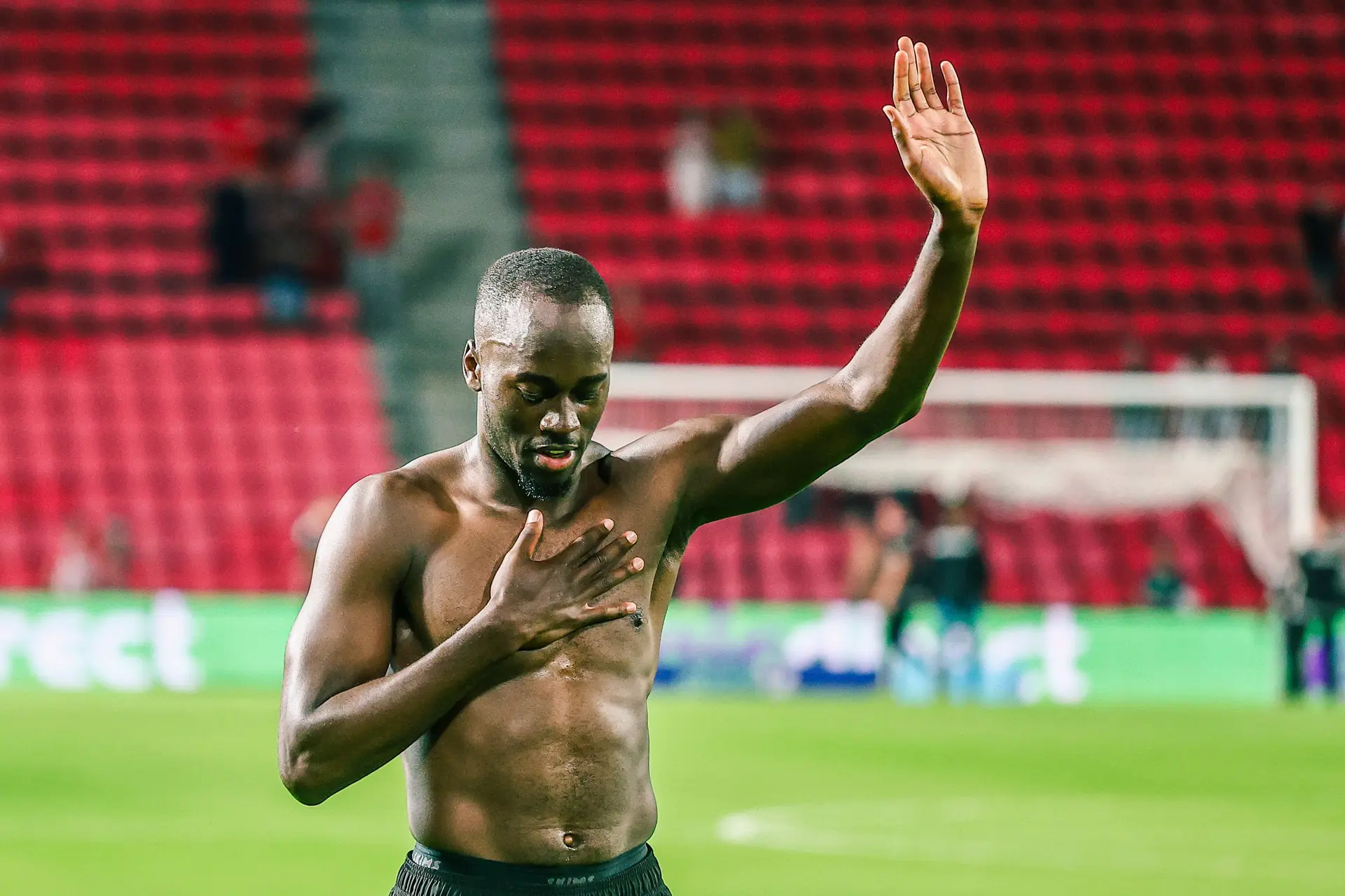 PSV komt in verdedigende problemen door afscheid basisklant