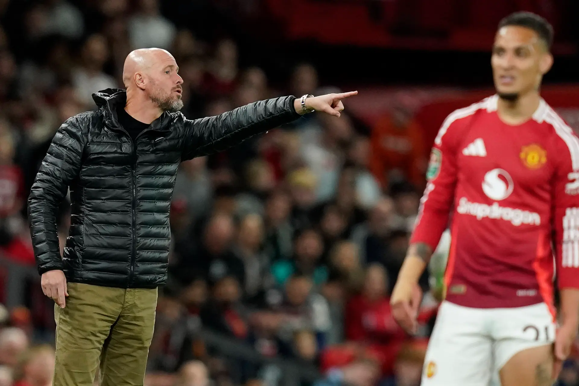 Ten Hag doet beklag over gissende analisten: 'Dan ben je niet OK'
