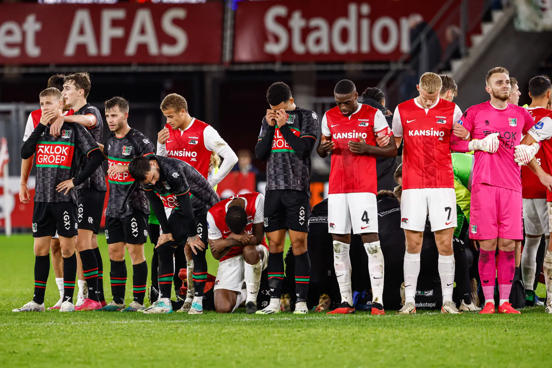 Bas Dost jaar na reanimatie nog niet in staat om te voetballen: 'Heel vervelend'