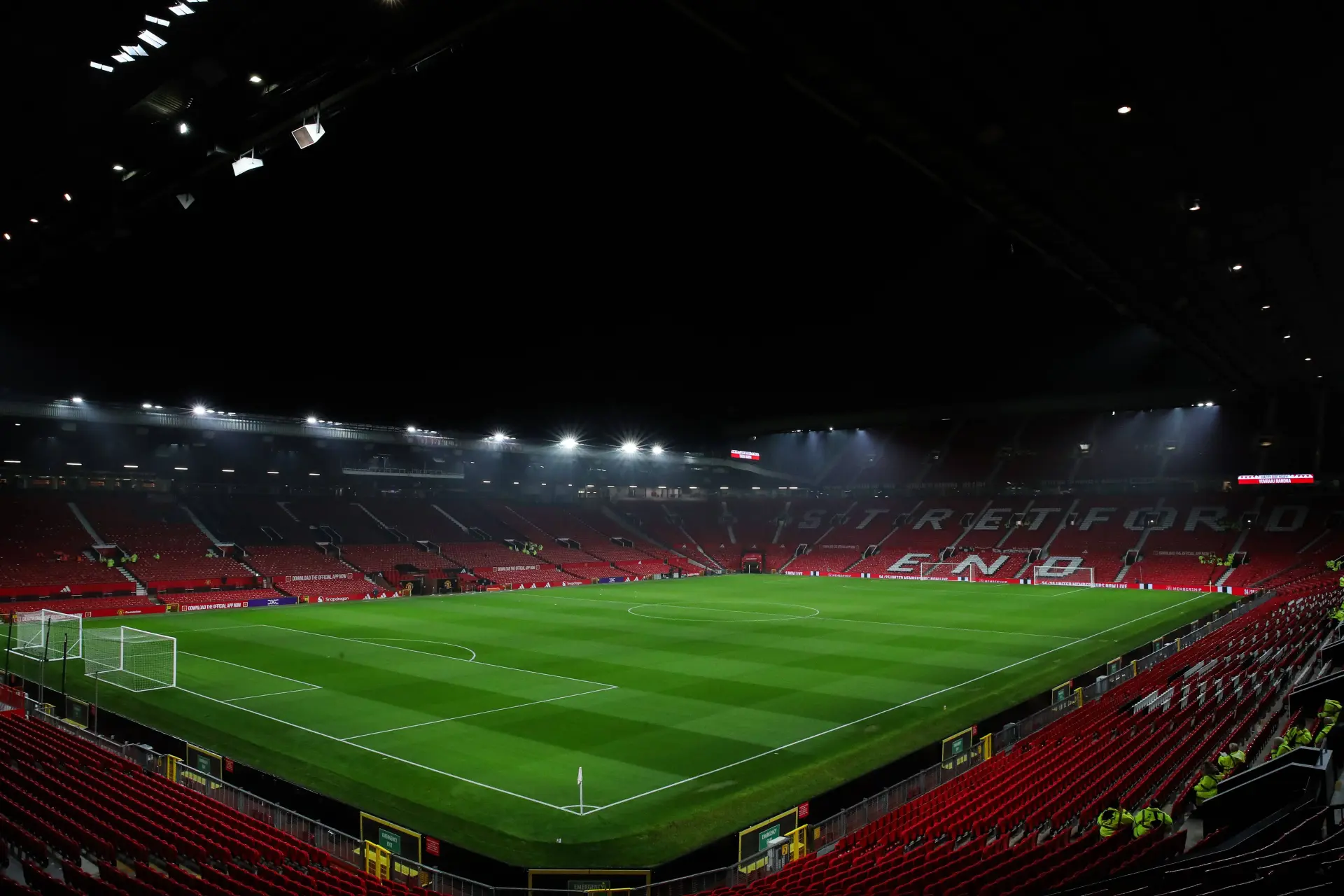 Fans van Manchester United zijn klaar met Old Trafford en wensen nieuw stadion