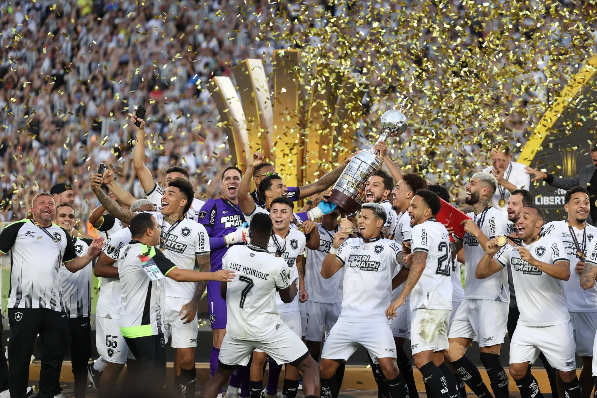 Botafogo wint Copa Libertadores ondanks rode kaart na dertig seconden