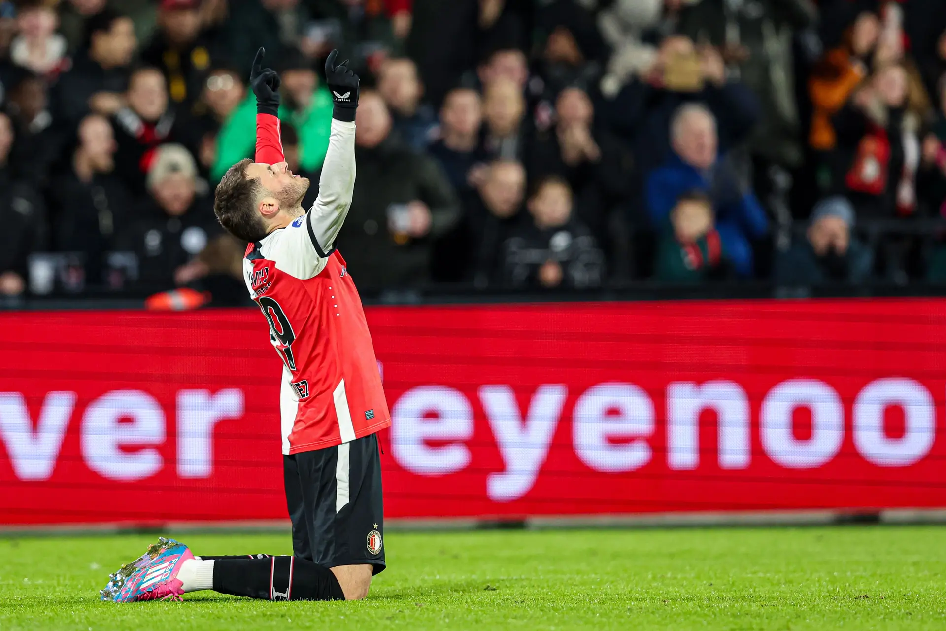 Vader van Santiago Gimenez heeft slecht nieuws voor Feyenoord rondom transferperiode