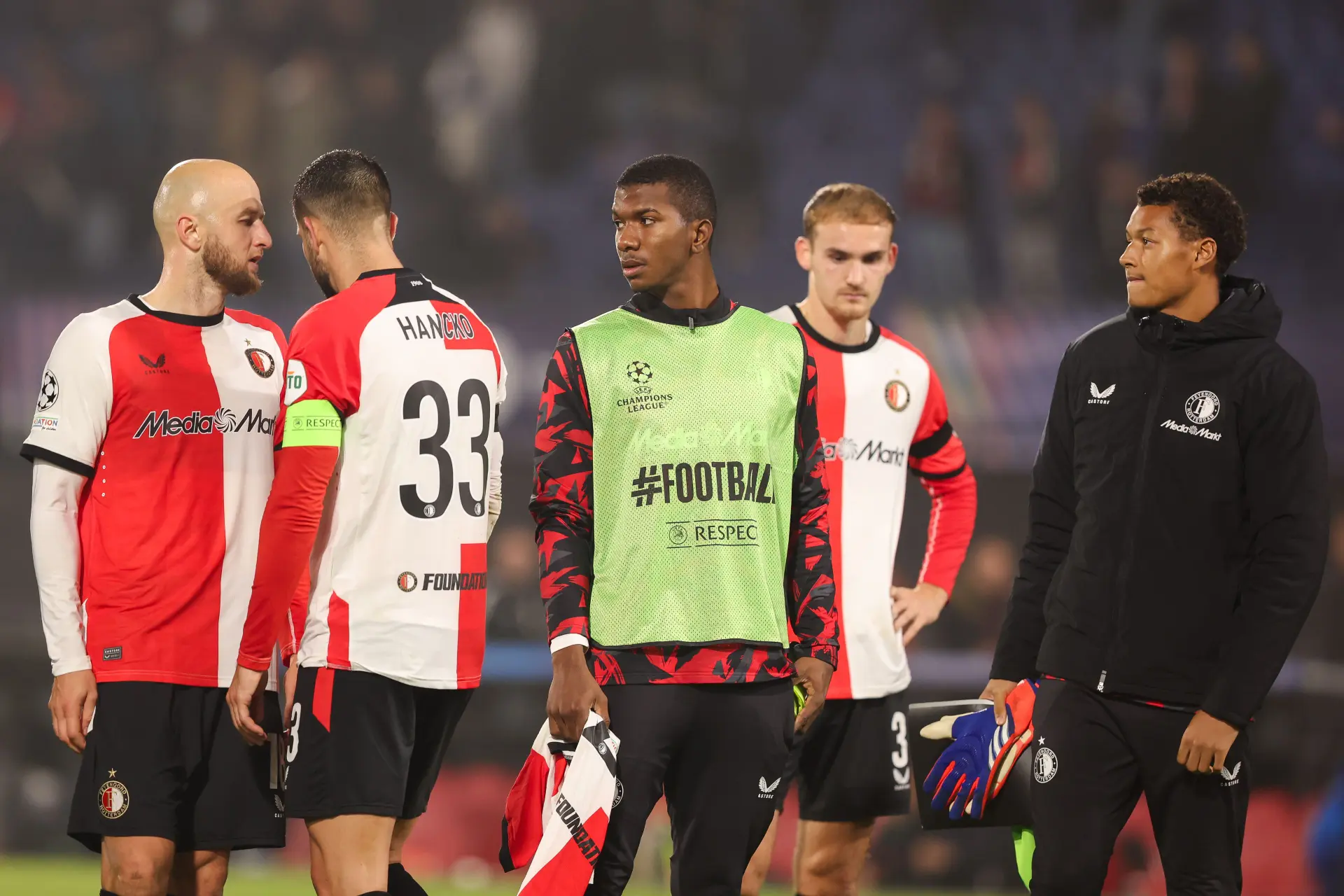 Franse club meldt zich bij Feyenoord voor centrale verdediger