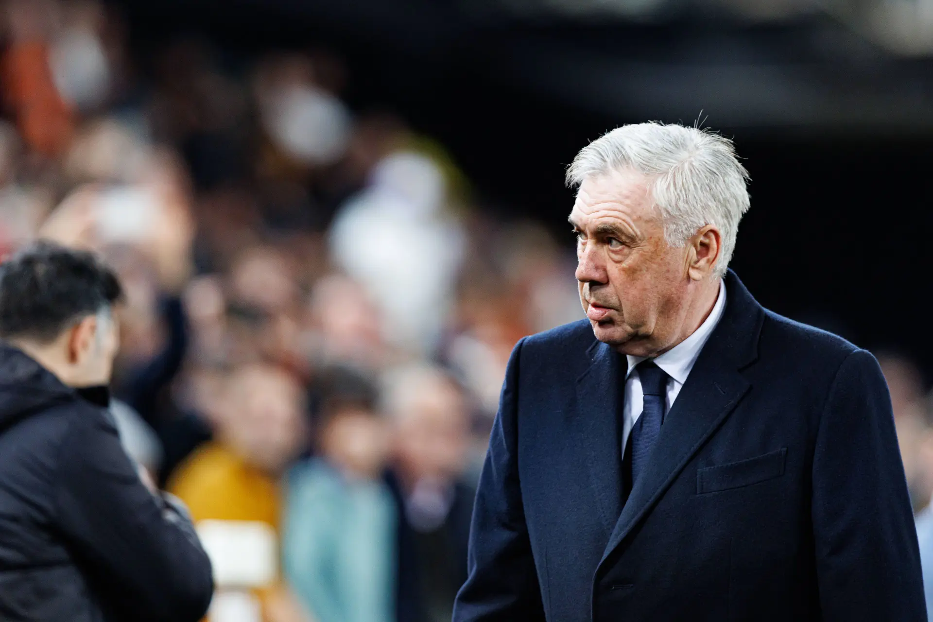 Beteuterde Carlo Ancelotti reageert op pijnlijke nederlaag tegen FC Barcelona
