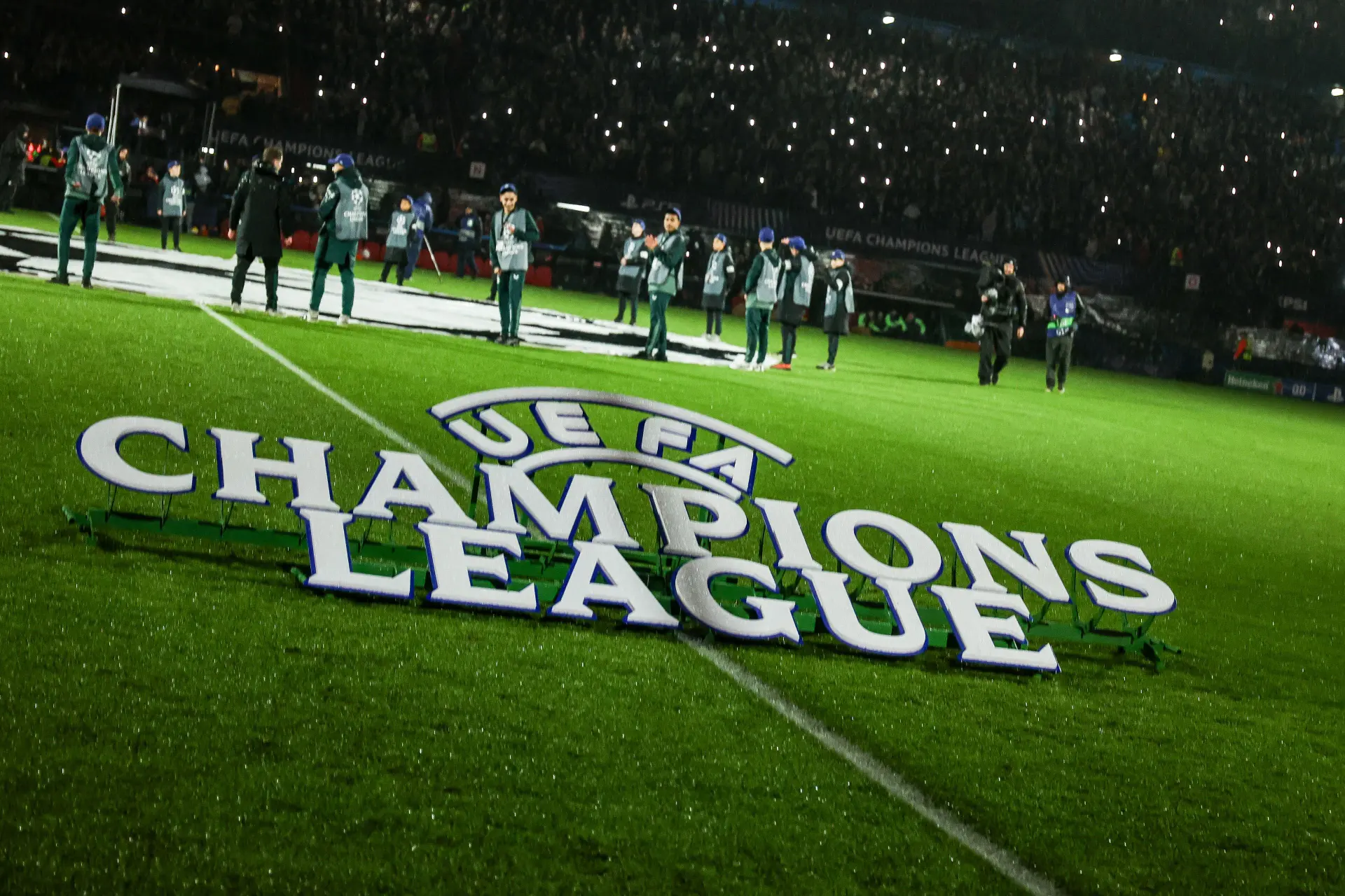 De kassa rinkelt in Rotterdam: Het gigantische bedrag dat Feyenoord al bij elkaar heeft gevoetbald in de CL