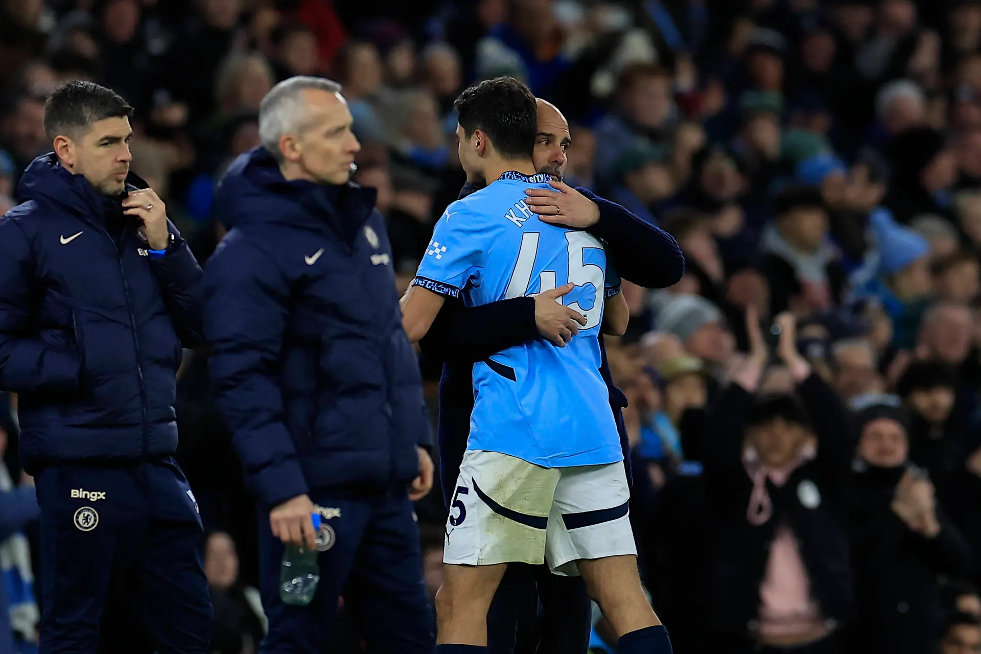 Pep Guardiola ziet speler debuteren in nachtmerrie: 'Wat kan ik zeggen..?'