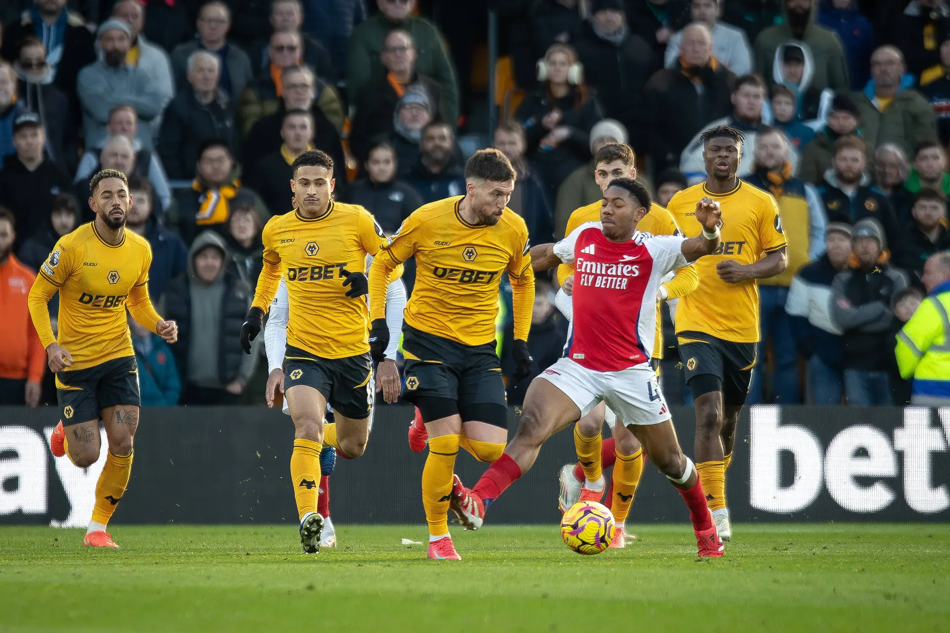 Arsenal wint beroep over controversiële rode kaart tegen Wolves