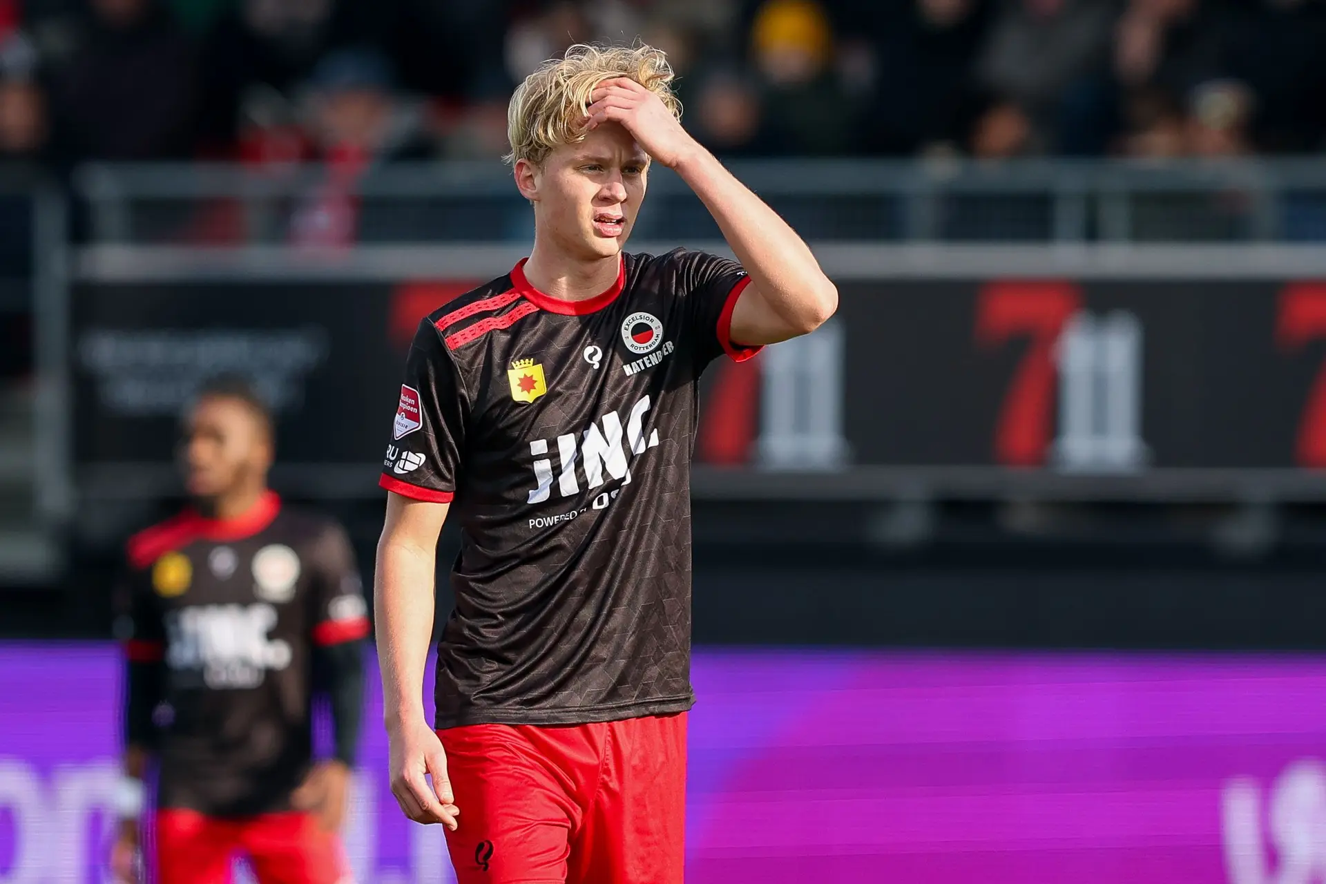 Transferstrijd aan de gang: PSV mengt zich in strijd om Feyenoord-target