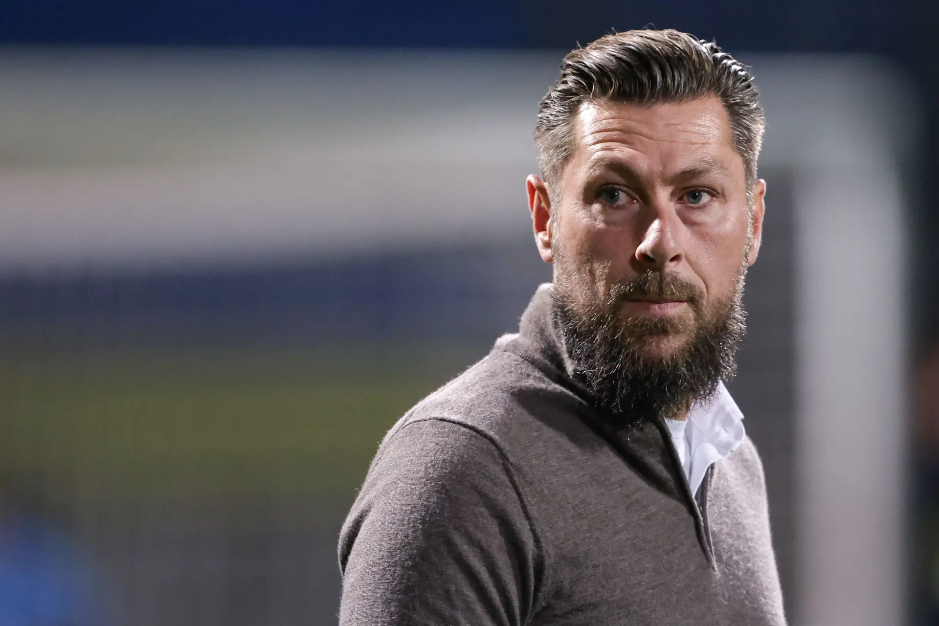 Feyenoord kondigt nieuwe interim-trainer aan na ontslag Brian Priske