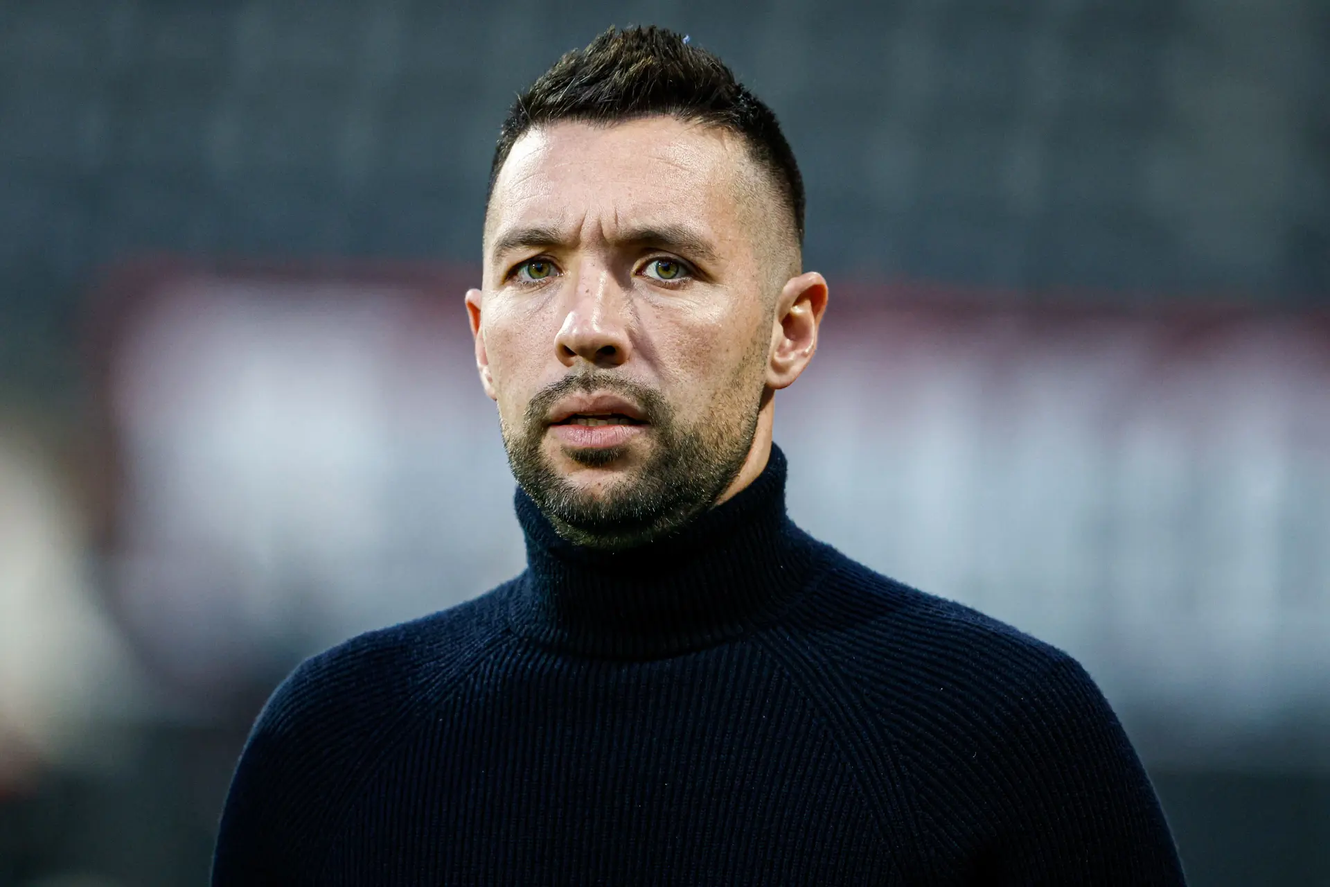 Francesco Farioli heeft grote zorgen na goedkeuring grasmat in België