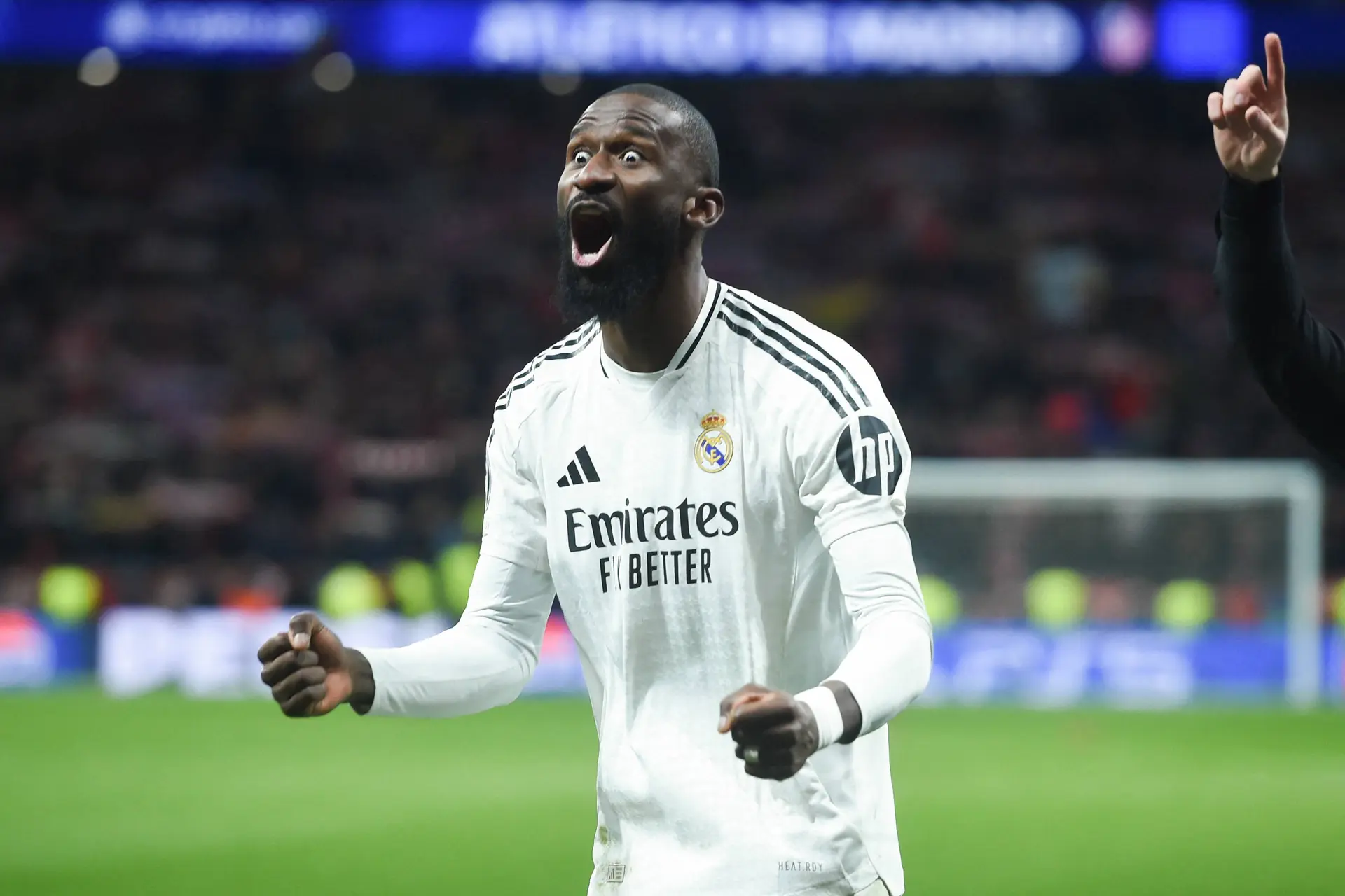 UEFA gaat opmerkelijk gedrag sterspelers Real Madrid tijdens achtste finale Champions League onderzoeken