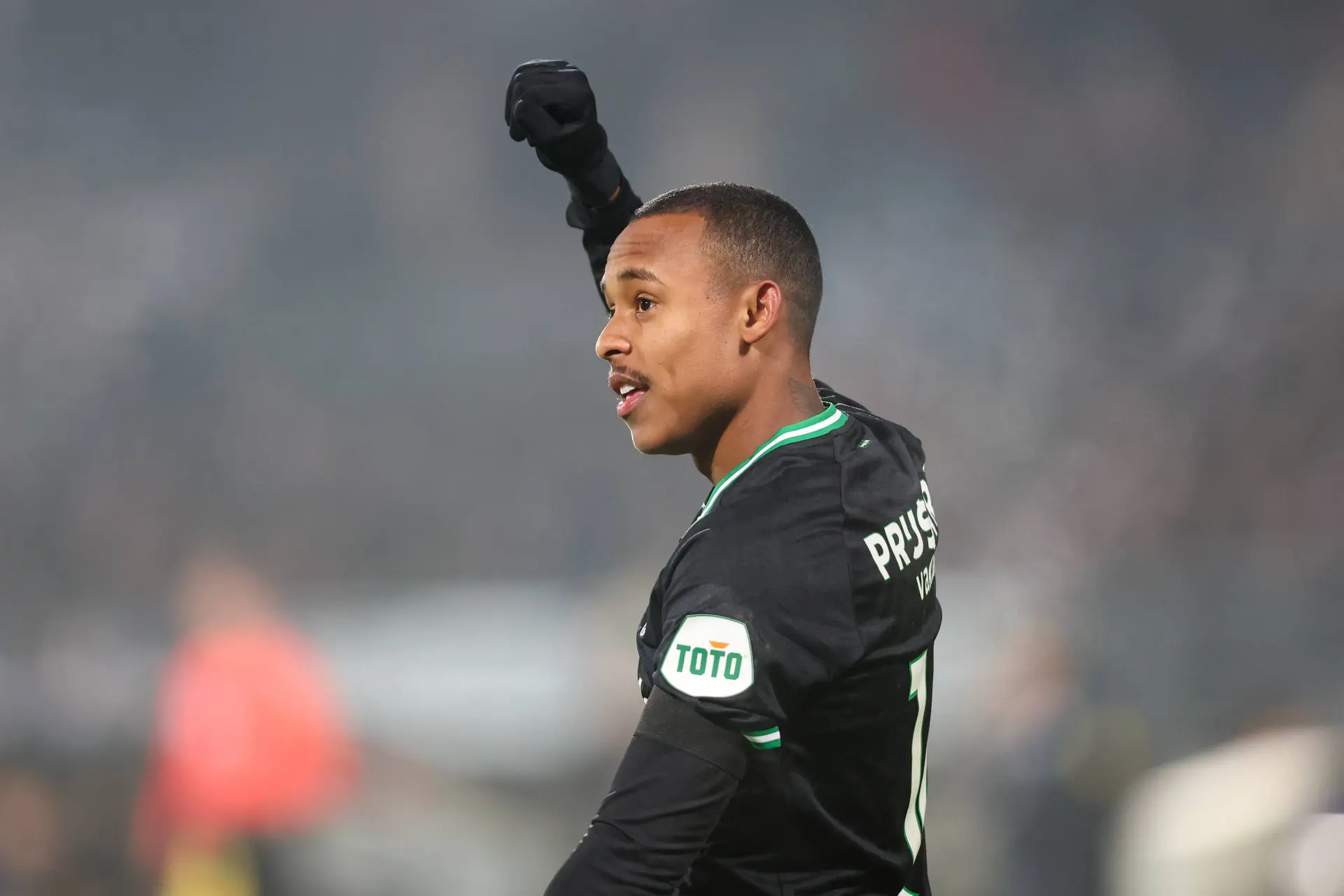 'Napoli richt pijlen na mislopen Noa Lang op Feyenoord-smaakmaker'