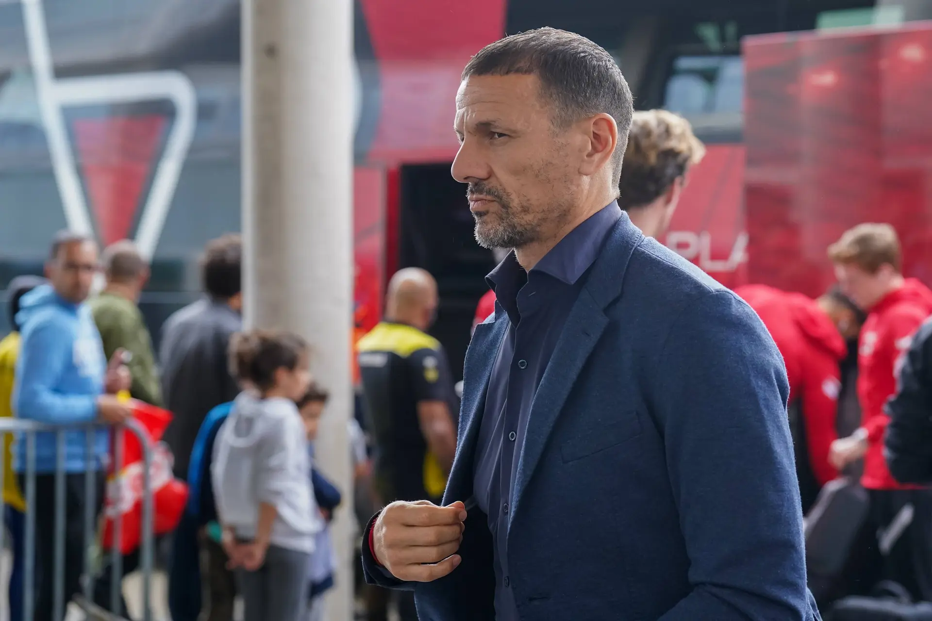 Khalid Boulahrouz heeft geen vertrouwen in Champions League-seizoen van Ajax: 'Ik houd mijn hart vast'