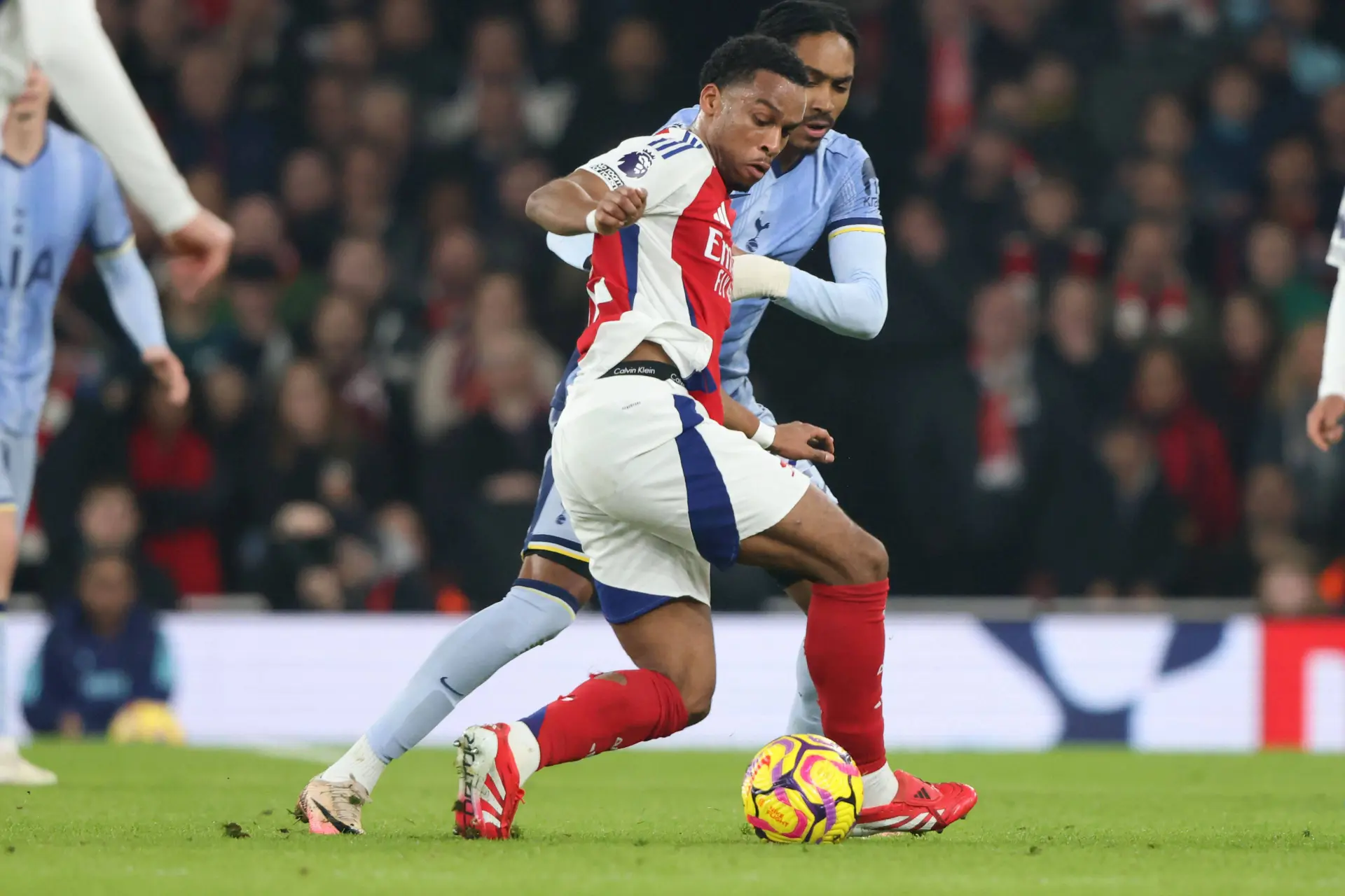 Arsenal en Tottenham Hotspur gaan eerste Noord-Londense derby buiten Verenigd Koninkrijk spelen
