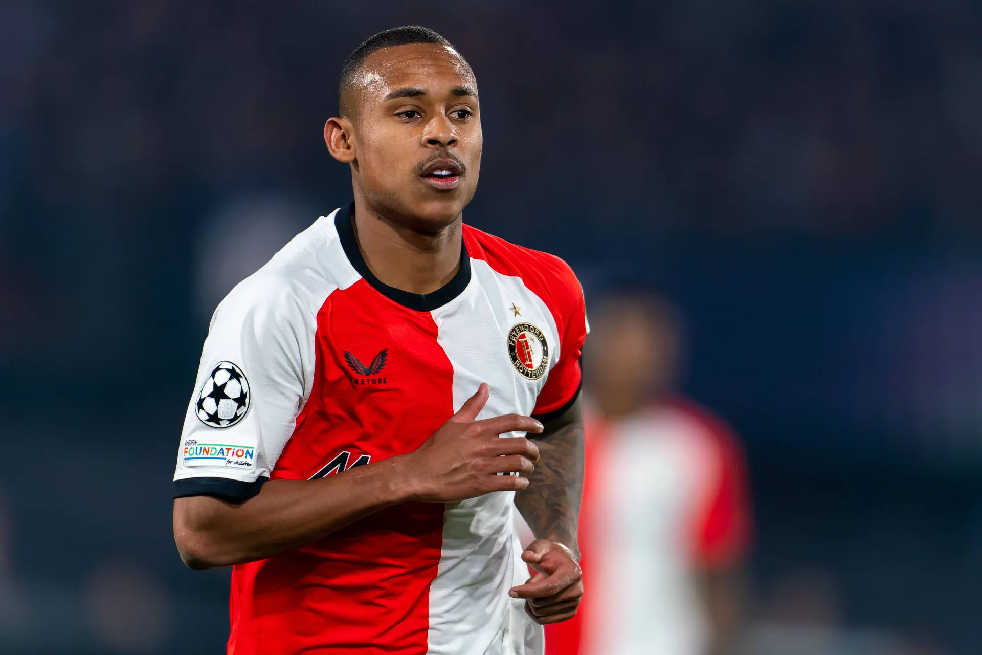 'Onhoudbare' Igor Paixão krijgt transfertip: 'Halen vaker dit soort buitenspelers'