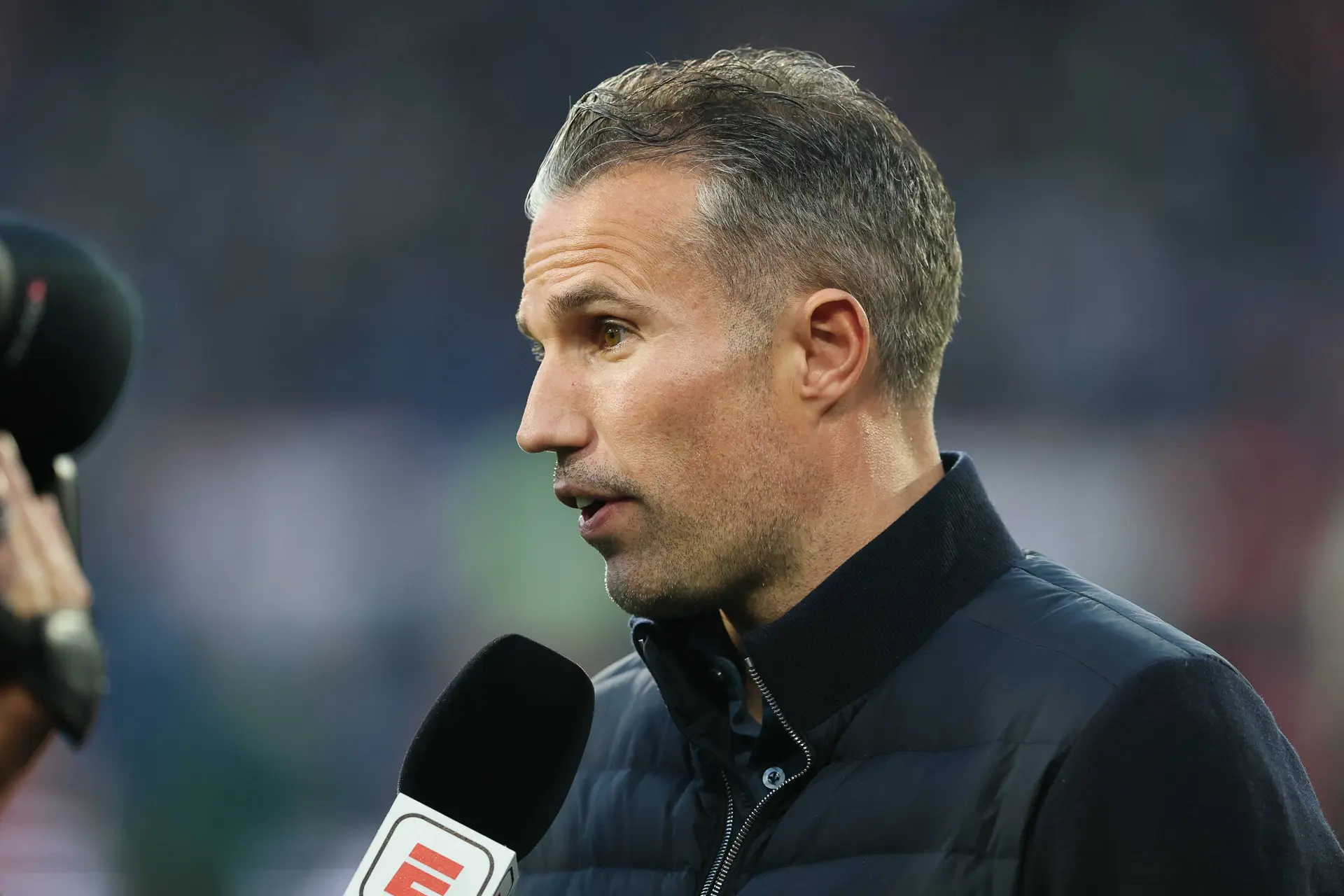 Robin van Persie vol ongeloof nadat Hans Kraay jr. nieuws over Sem Steijn eerder weet: 'Nou, dan zijn de verhoudingen duidelijk hier'