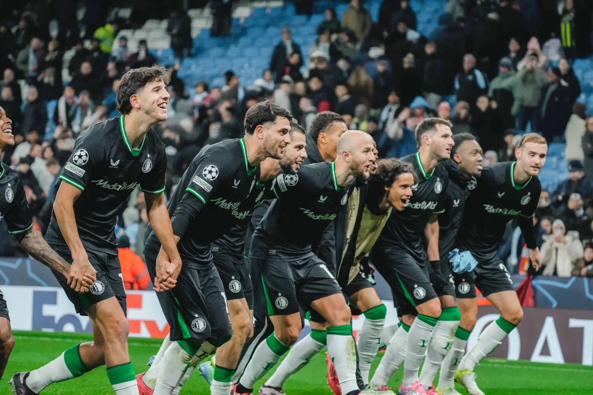 Feyenoorder deelt toekomstplannen: 'Mijn carrière hier eindigen is zeker mogelijk'