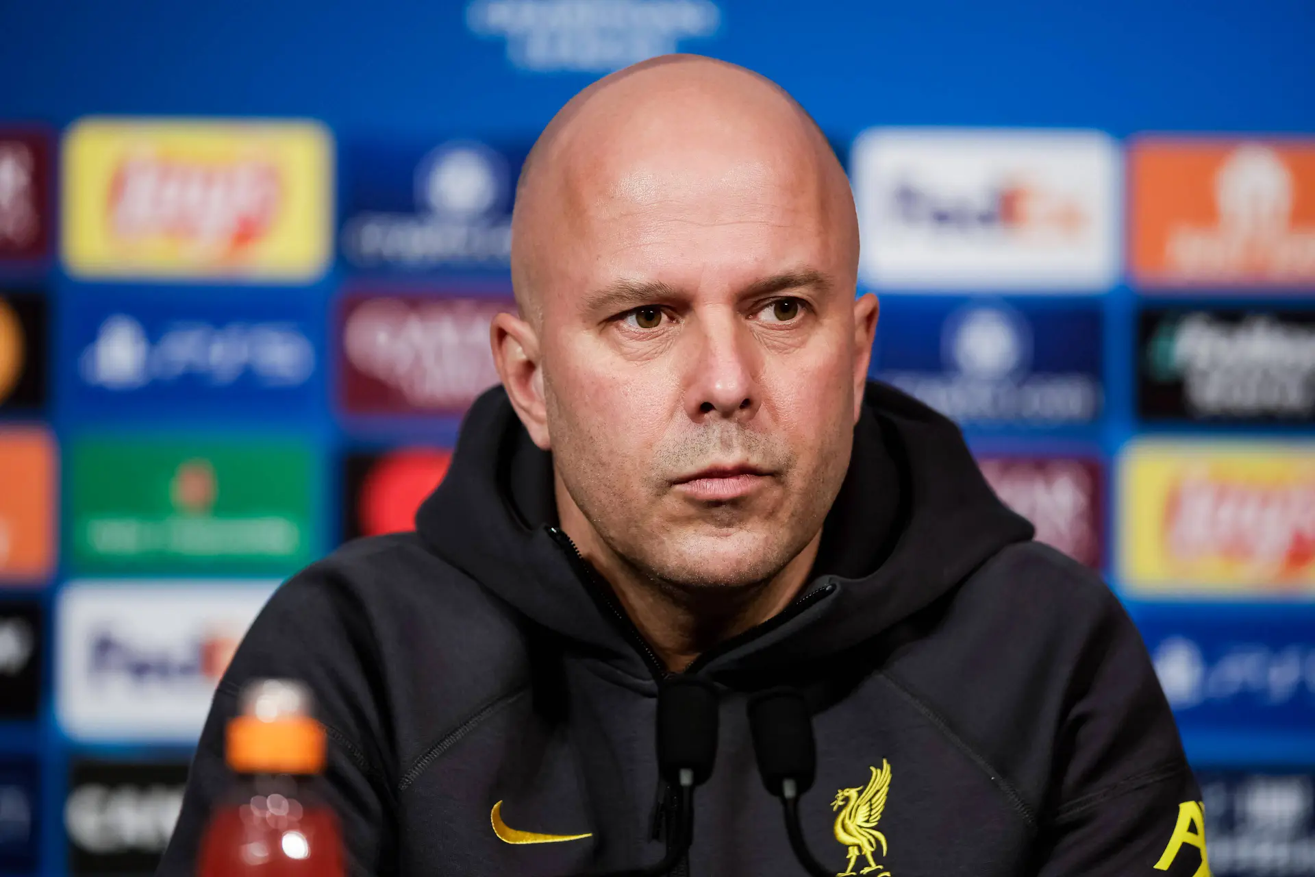 Arne Slot reageert op transfervrij vertrek van sterspeler