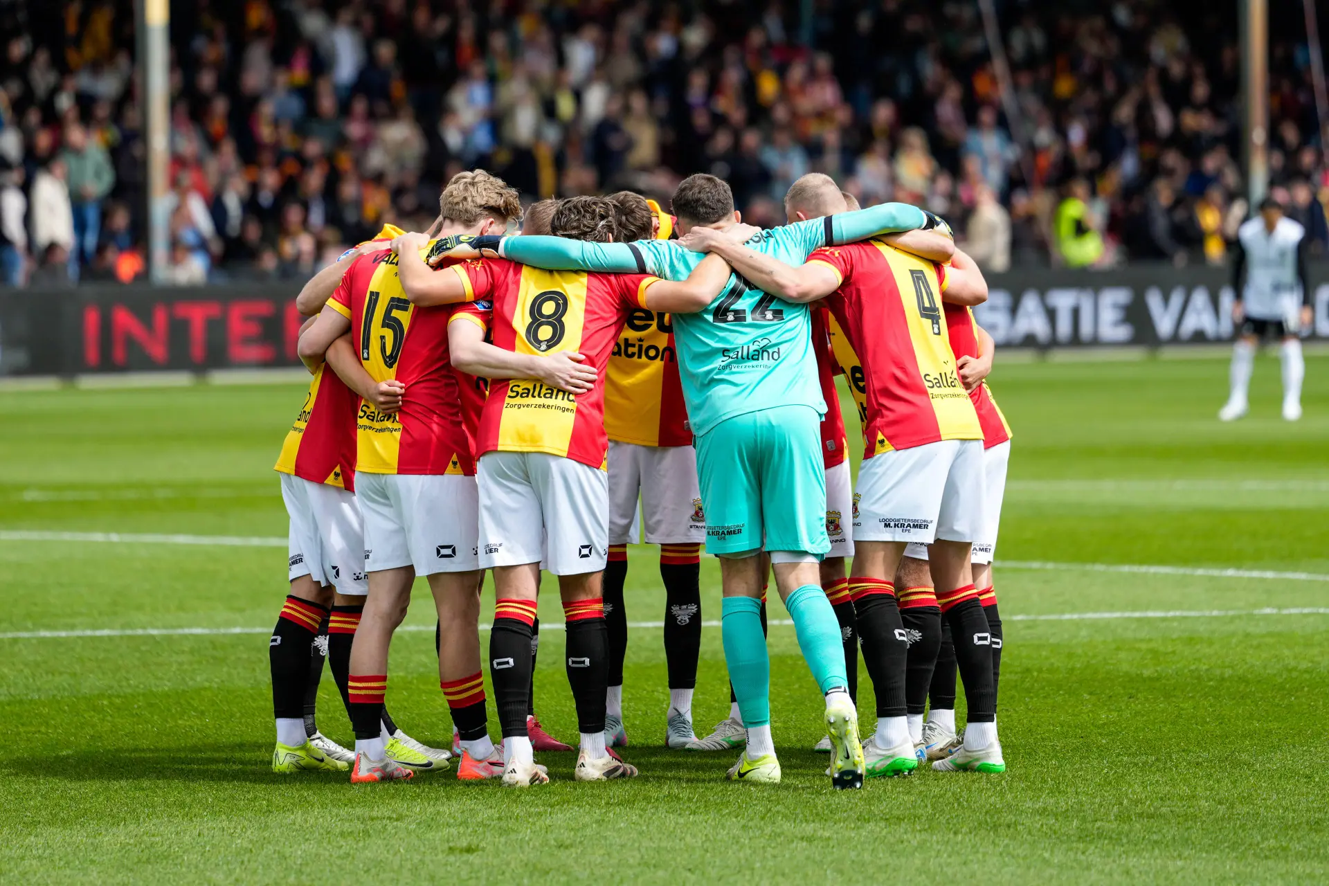 Duidelijke boodschap voor bestuur Go Ahead Eagles na bizarre incidenten tijdens duel met AZ