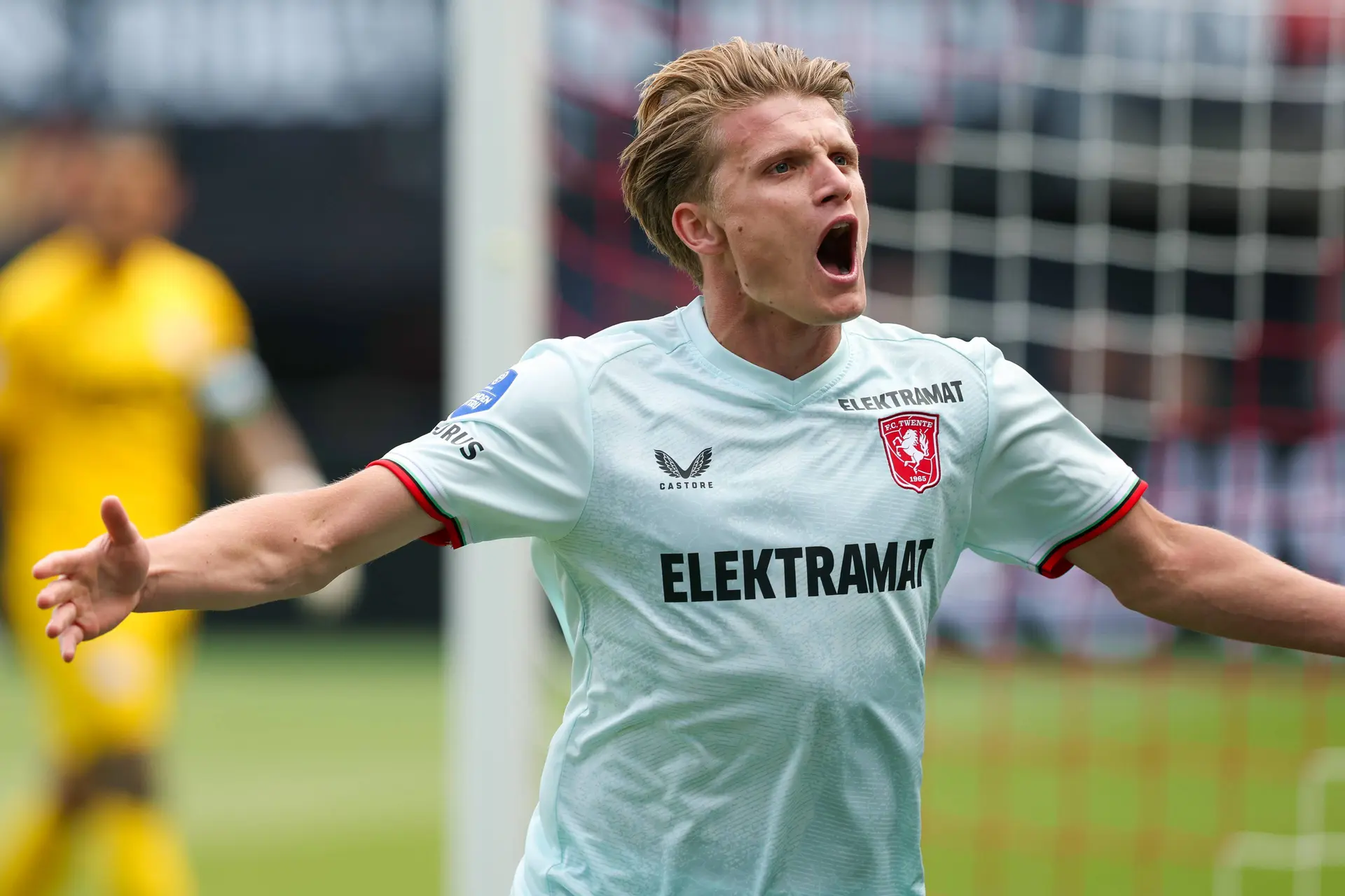 Sem Steijn reageert op scoren tegen vader Maurice: 'Denk dat ik nog welkom ben'