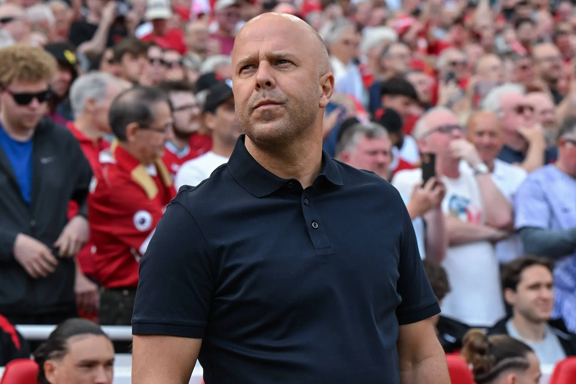 Arne Slot laat gala aan zich voorbij gaan wegens incident tijdens titelparade Liverpool