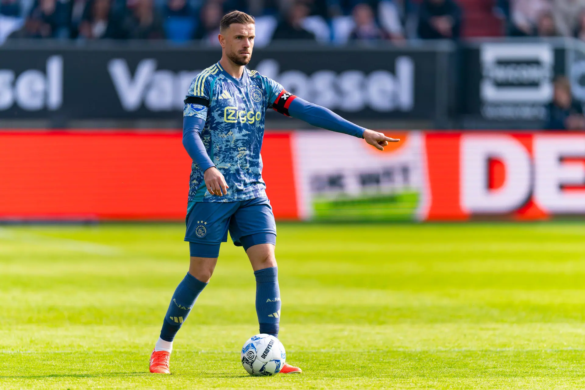 Jordan Henderson openhartig over tijd bij Ajax: 'Toen ik hier kwam waren het lastige maanden'