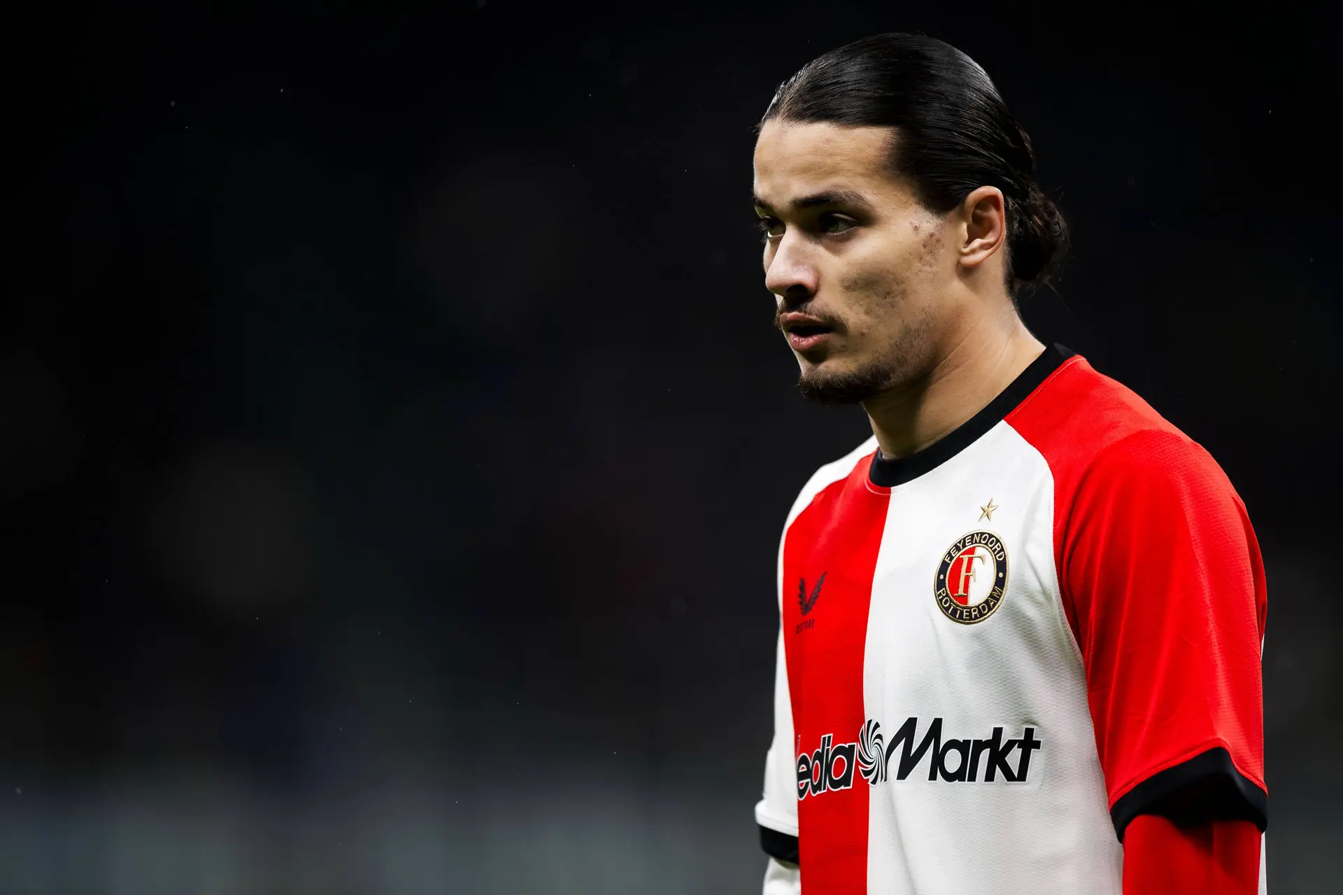 Benfica schrikt van vraagprijs Feyenoord voor Anis Hadj Moussa