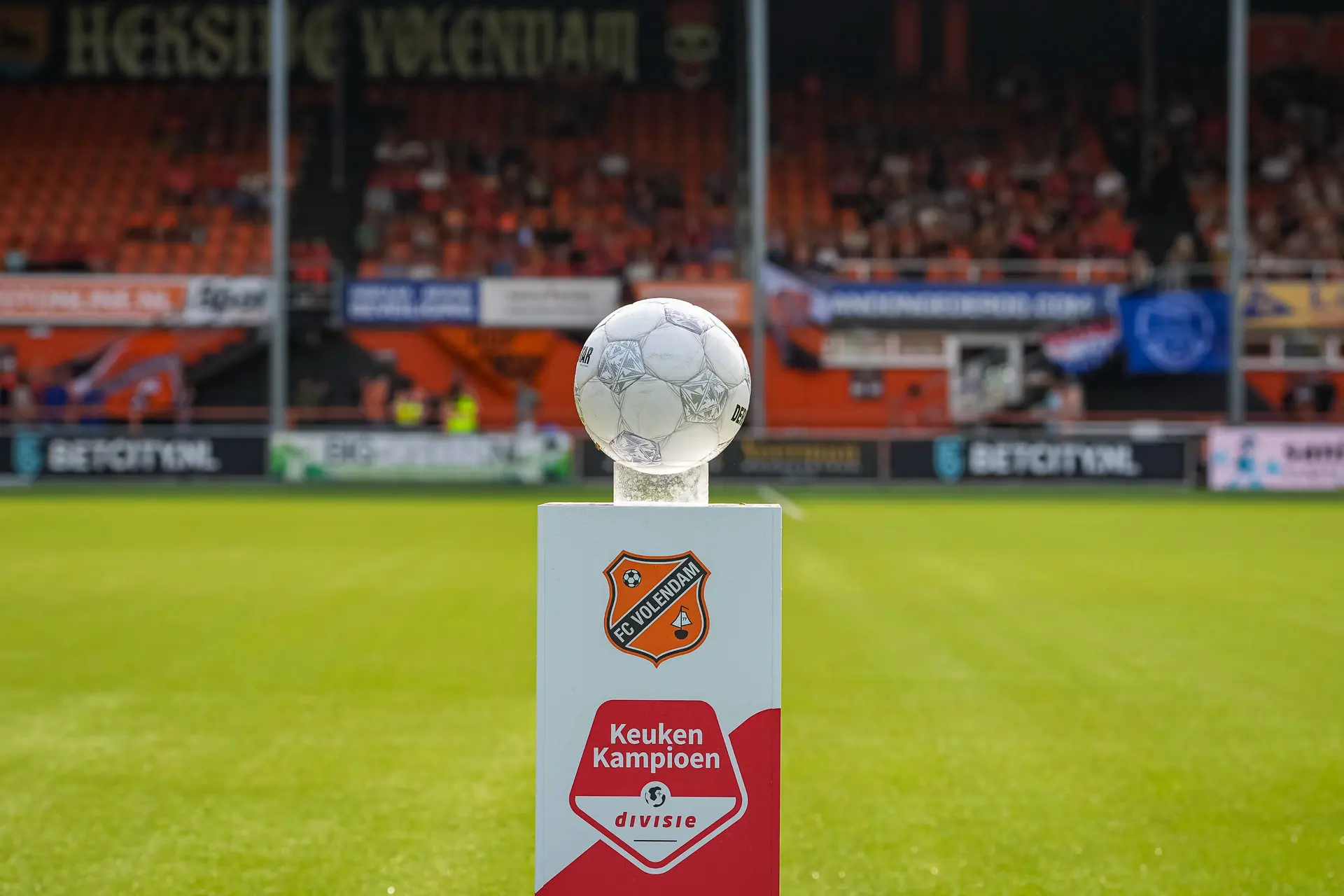 FC Volendam neemt Europees kampioen van Ajax over