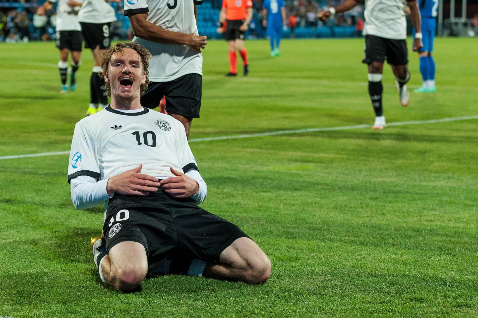 Duitse goalgetter schiet zichzelf de belangstelling van Europese topclubs in