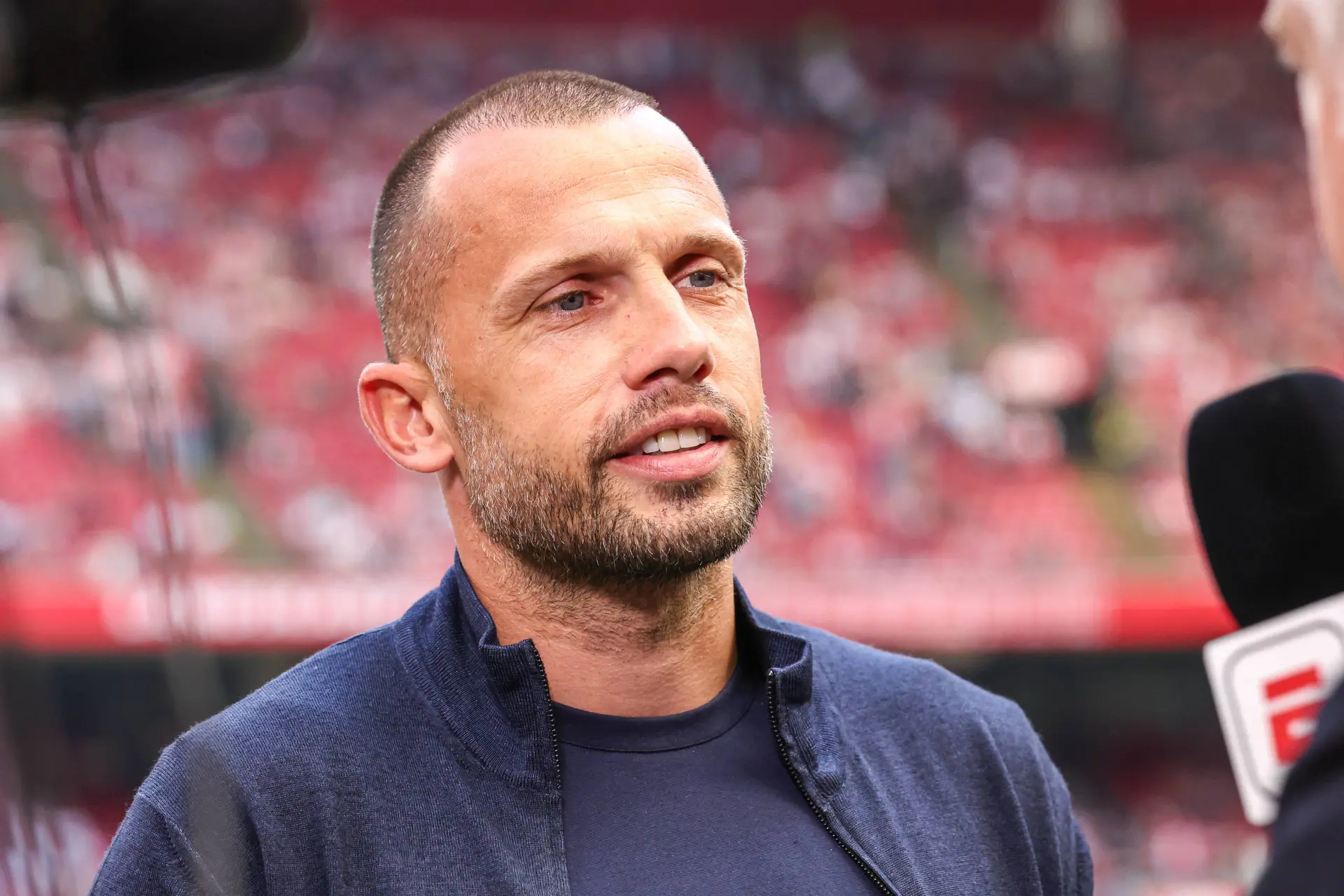John Heitinga prijst nieuwe Ajacied na opvallend moment op training